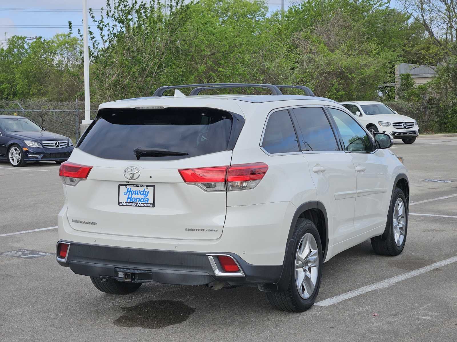 Thumbnail: 2017 Toyota Highlander - 6