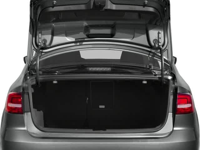 Thumbnail: 2016 Volkswagen Jetta - 11