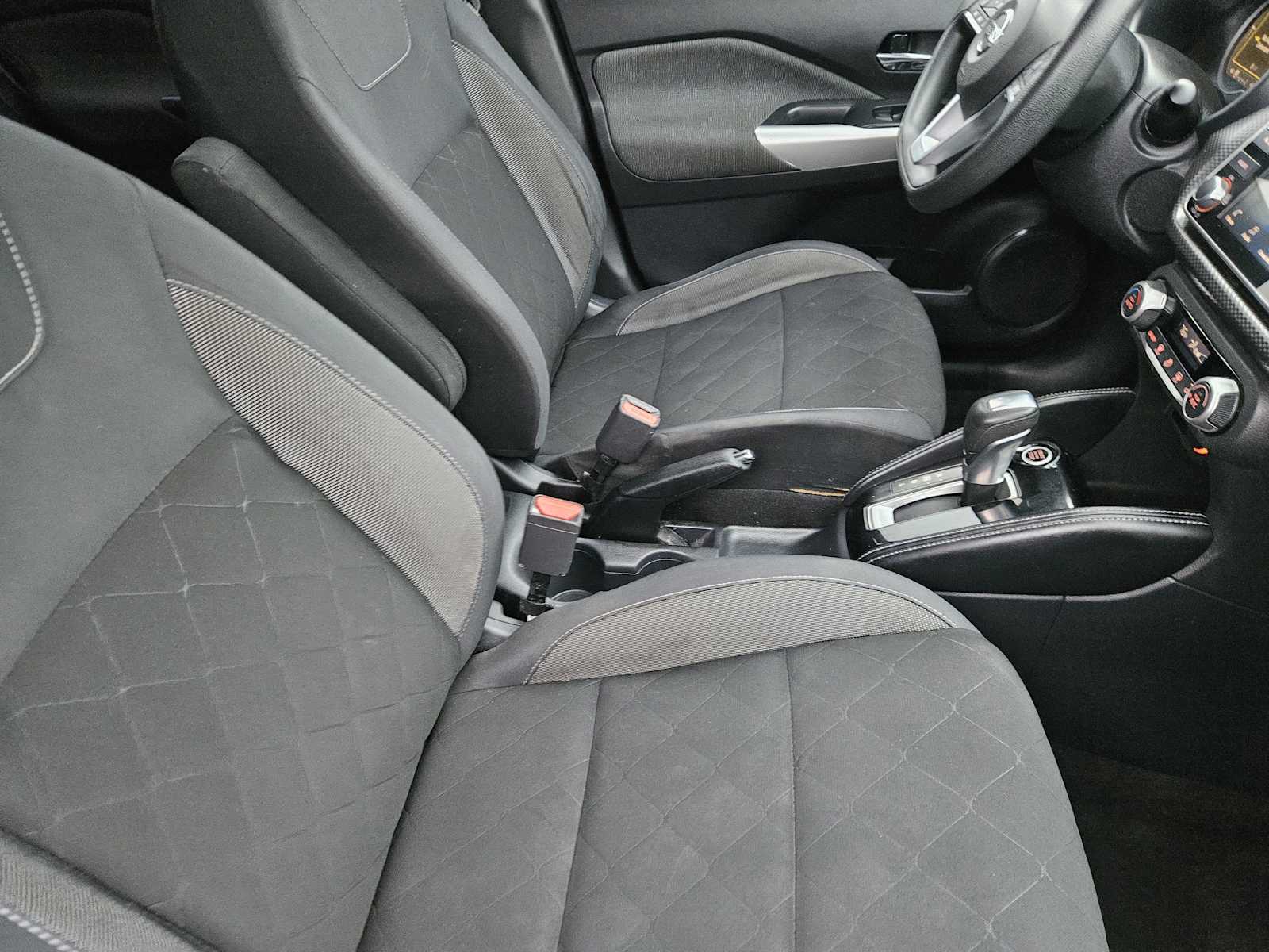 Thumbnail: 2020 Nissan Kicks - 14