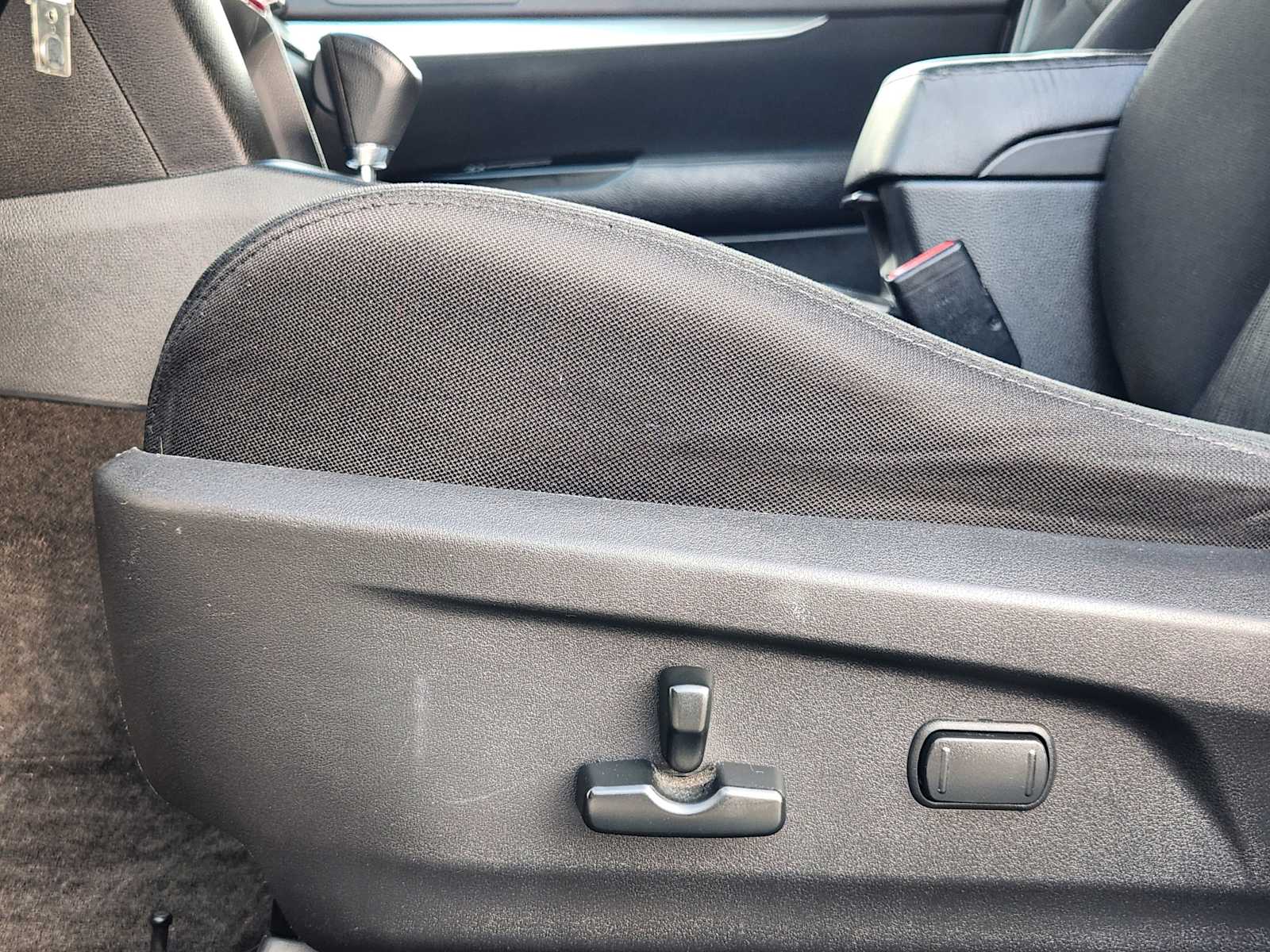 Thumbnail: 2013 Subaru Outback - 24