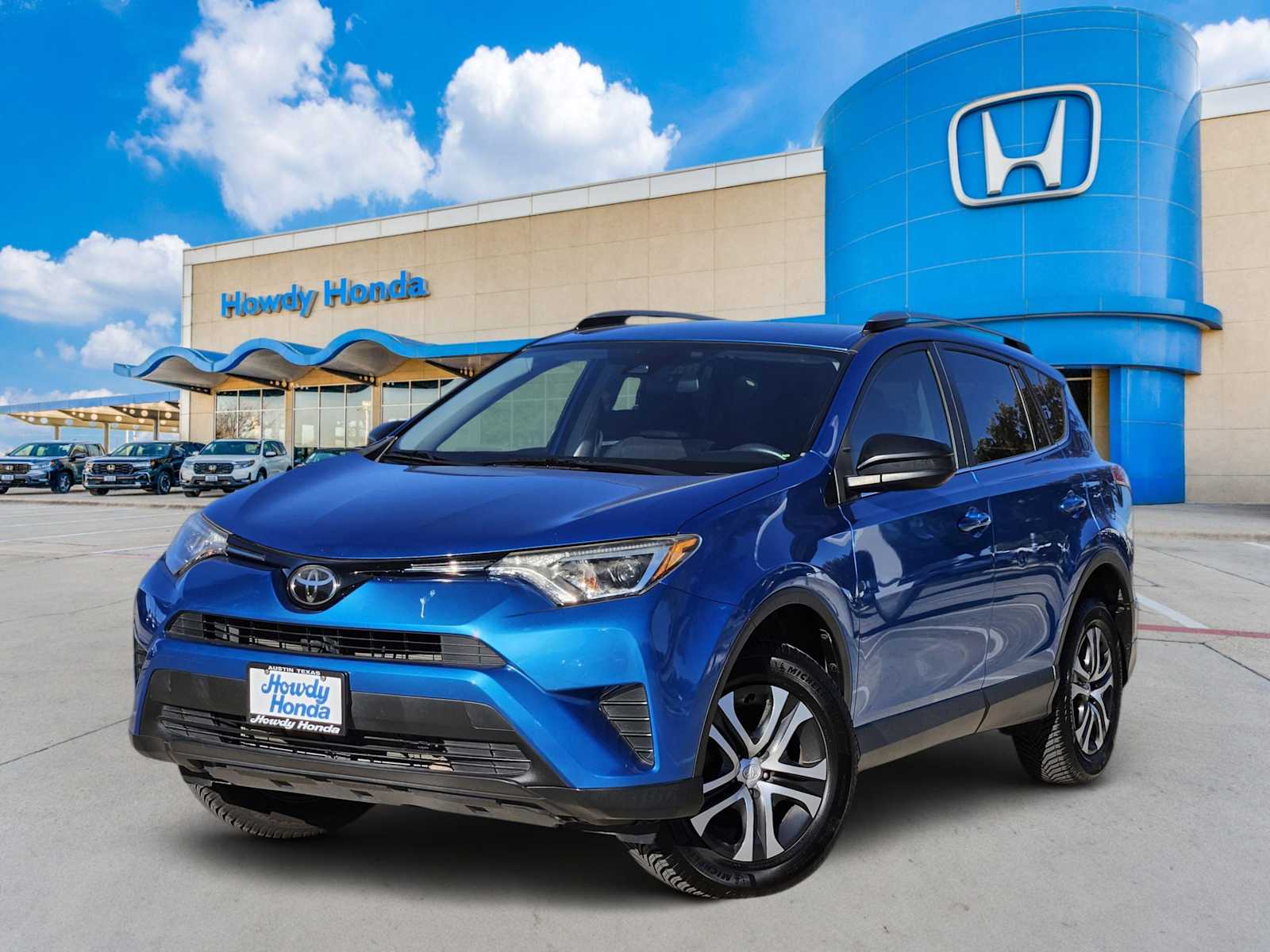 Thumbnail: 2017 Toyota RAV4 - 1