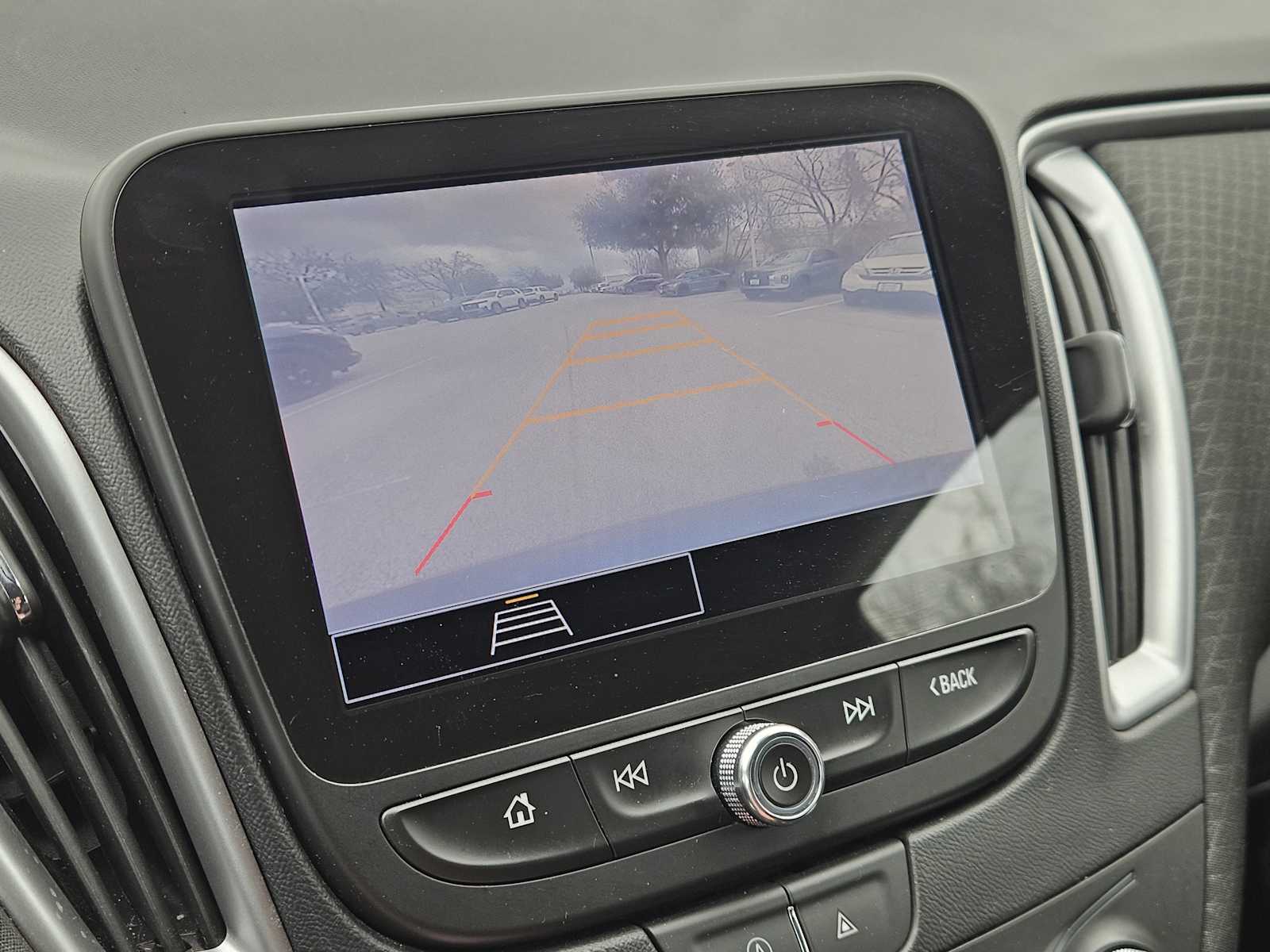 Thumbnail: 2023 Chevrolet Malibu - 18