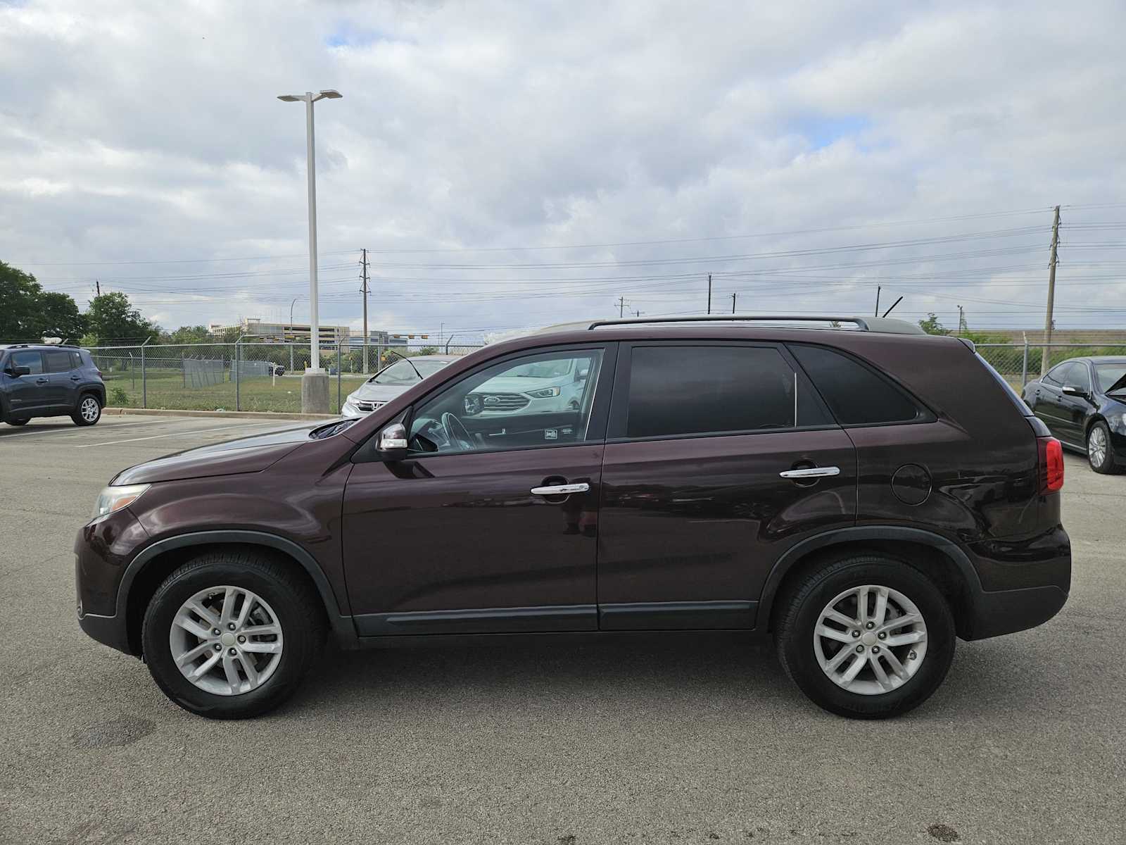 Thumbnail: 2015 Kia Sorento - 4