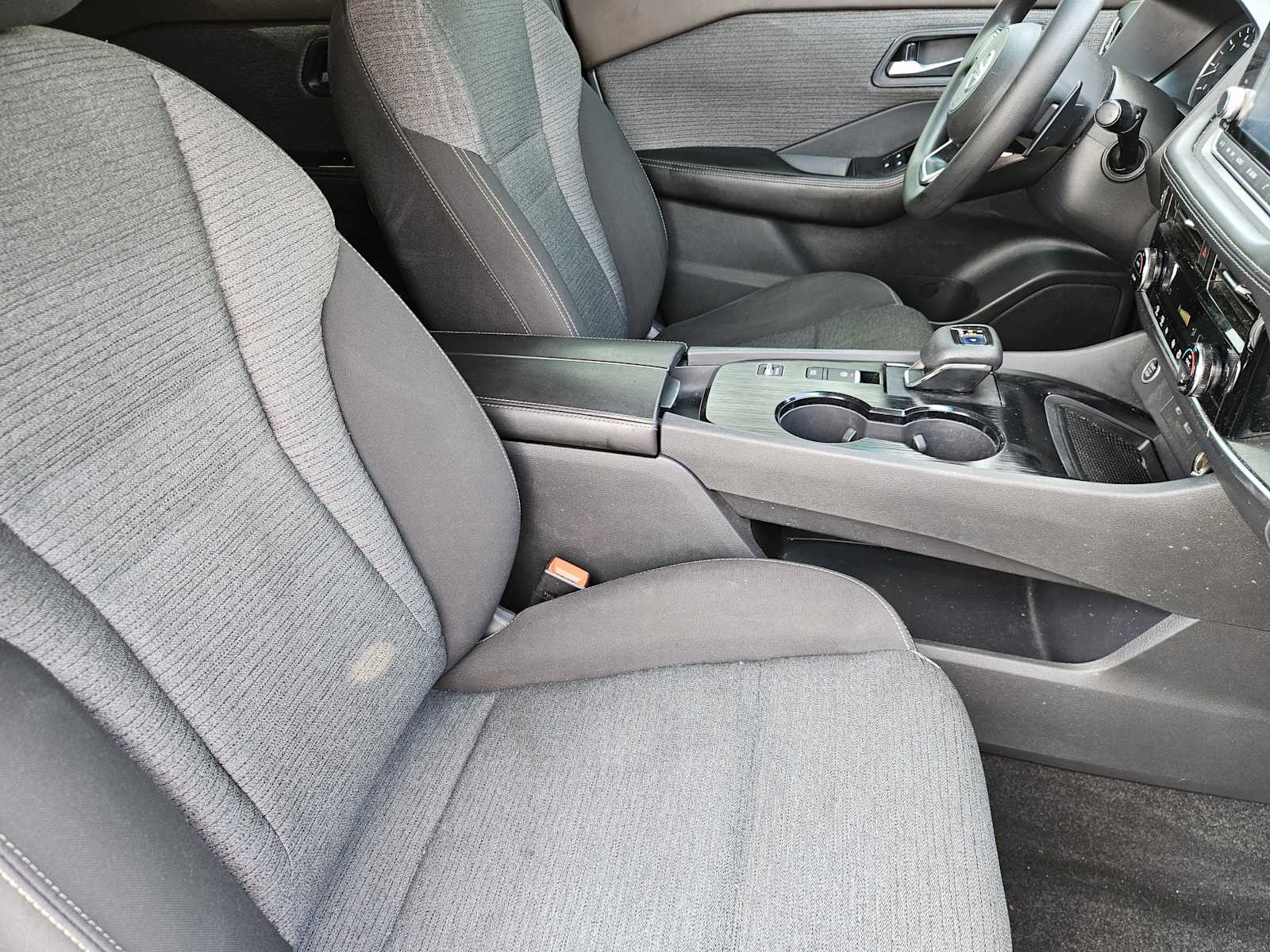 Thumbnail: 2021 Nissan Rogue - 14