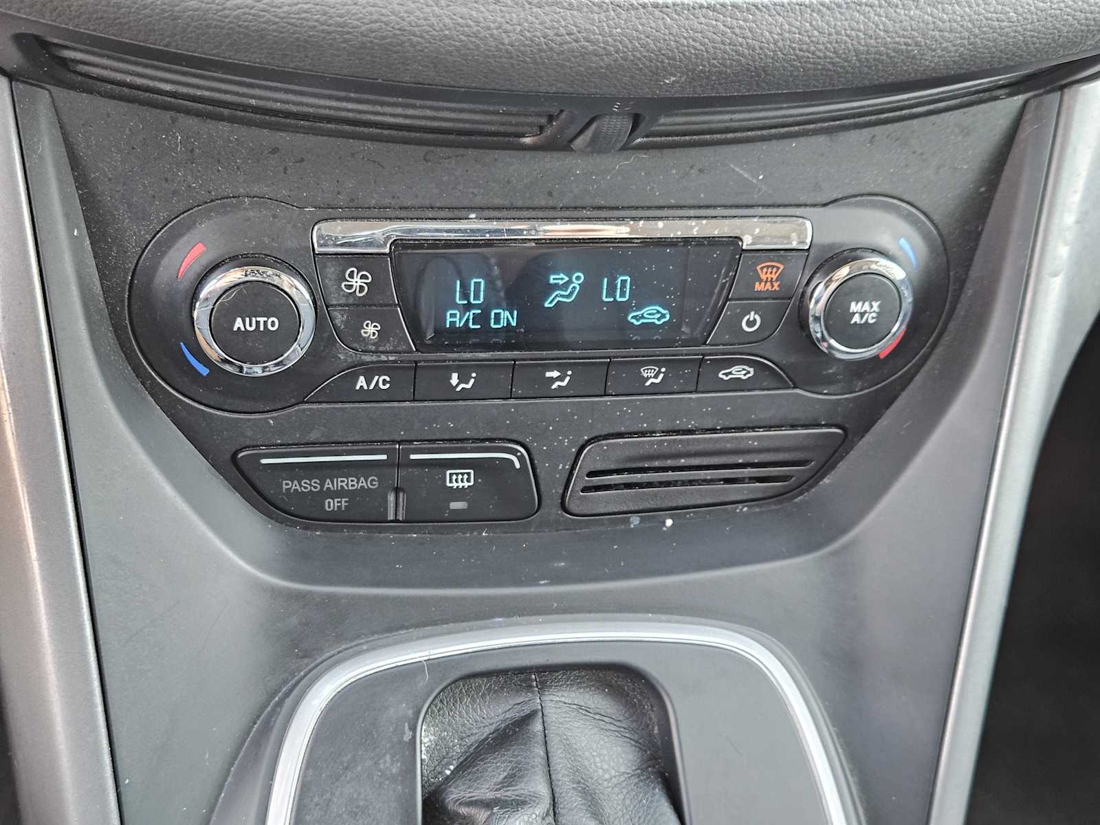 Thumbnail: 2013 Ford Escape - 18