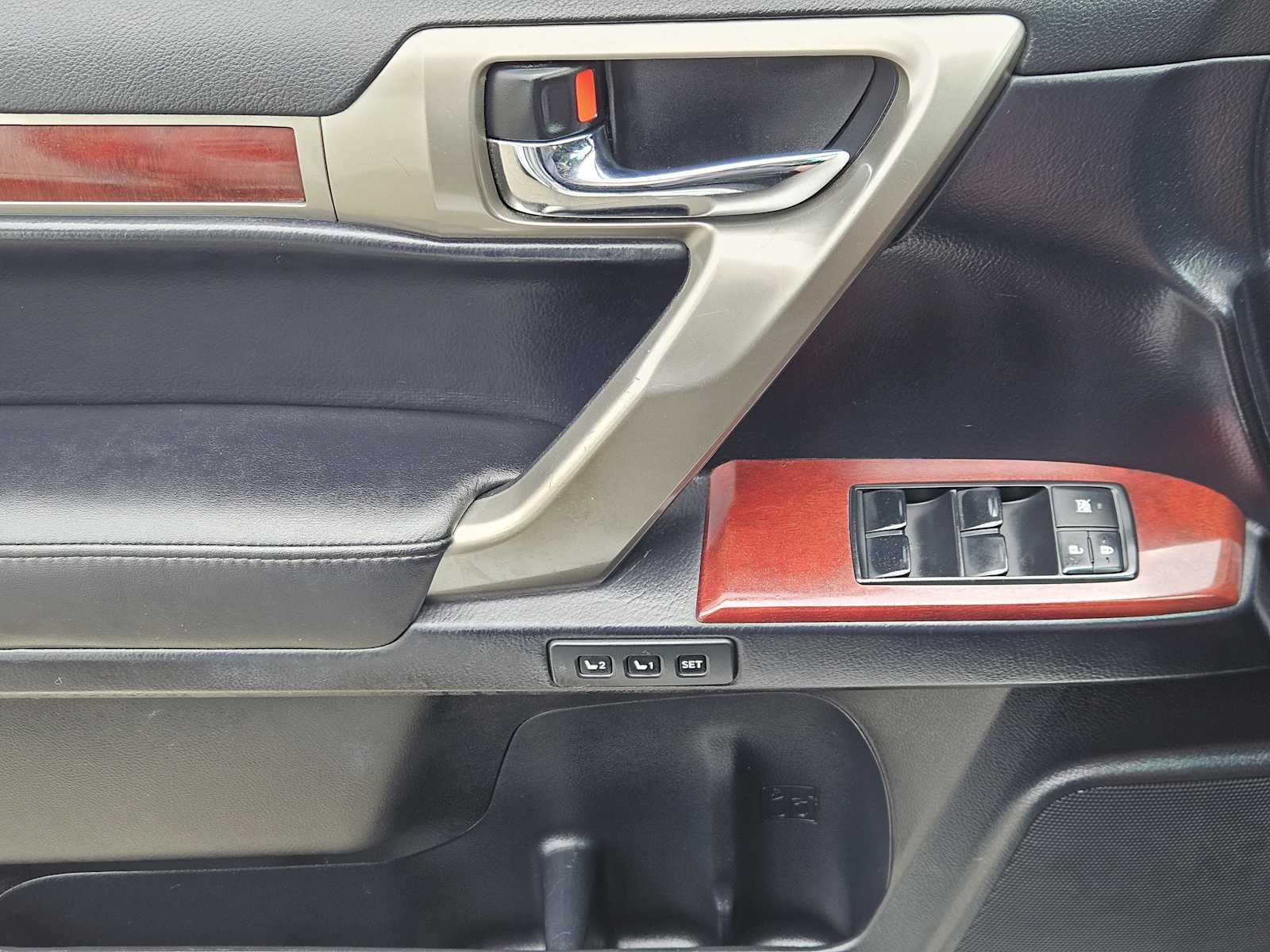 Thumbnail: 2013 Lexus GX - 22