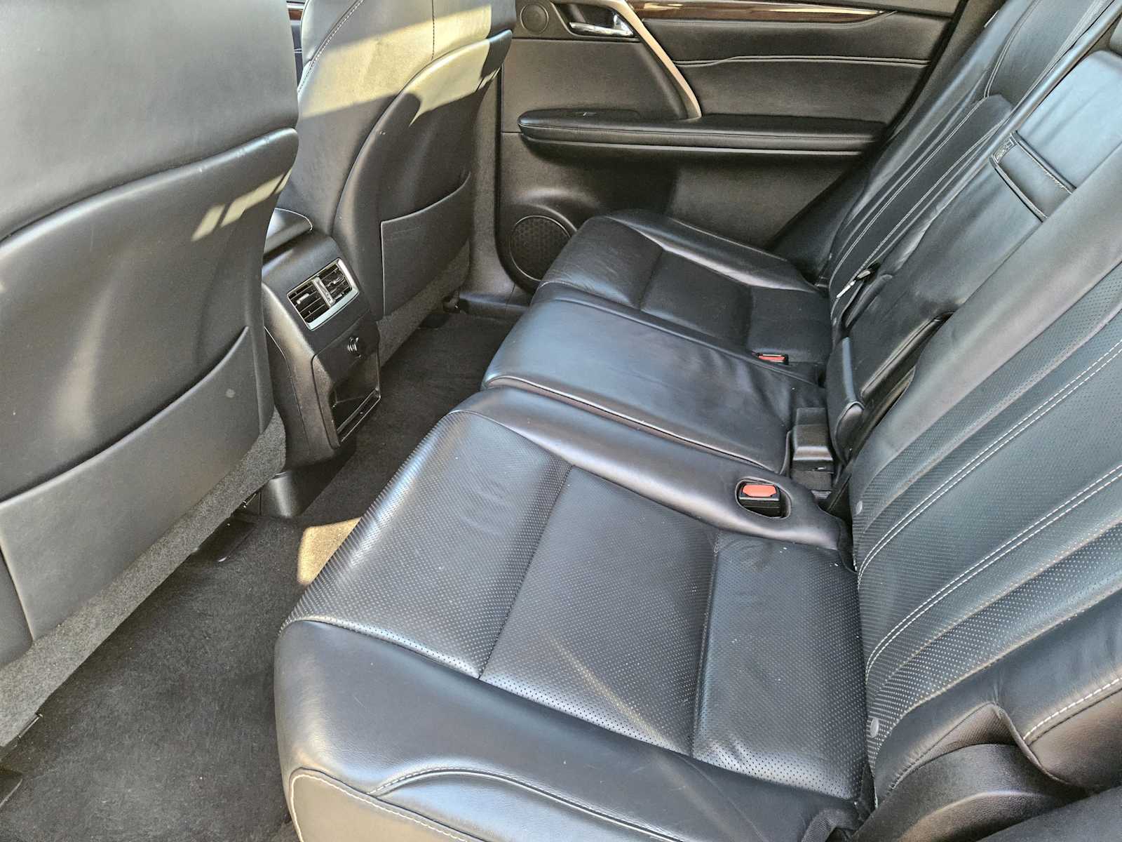 Thumbnail: 2018 Lexus RX - 28