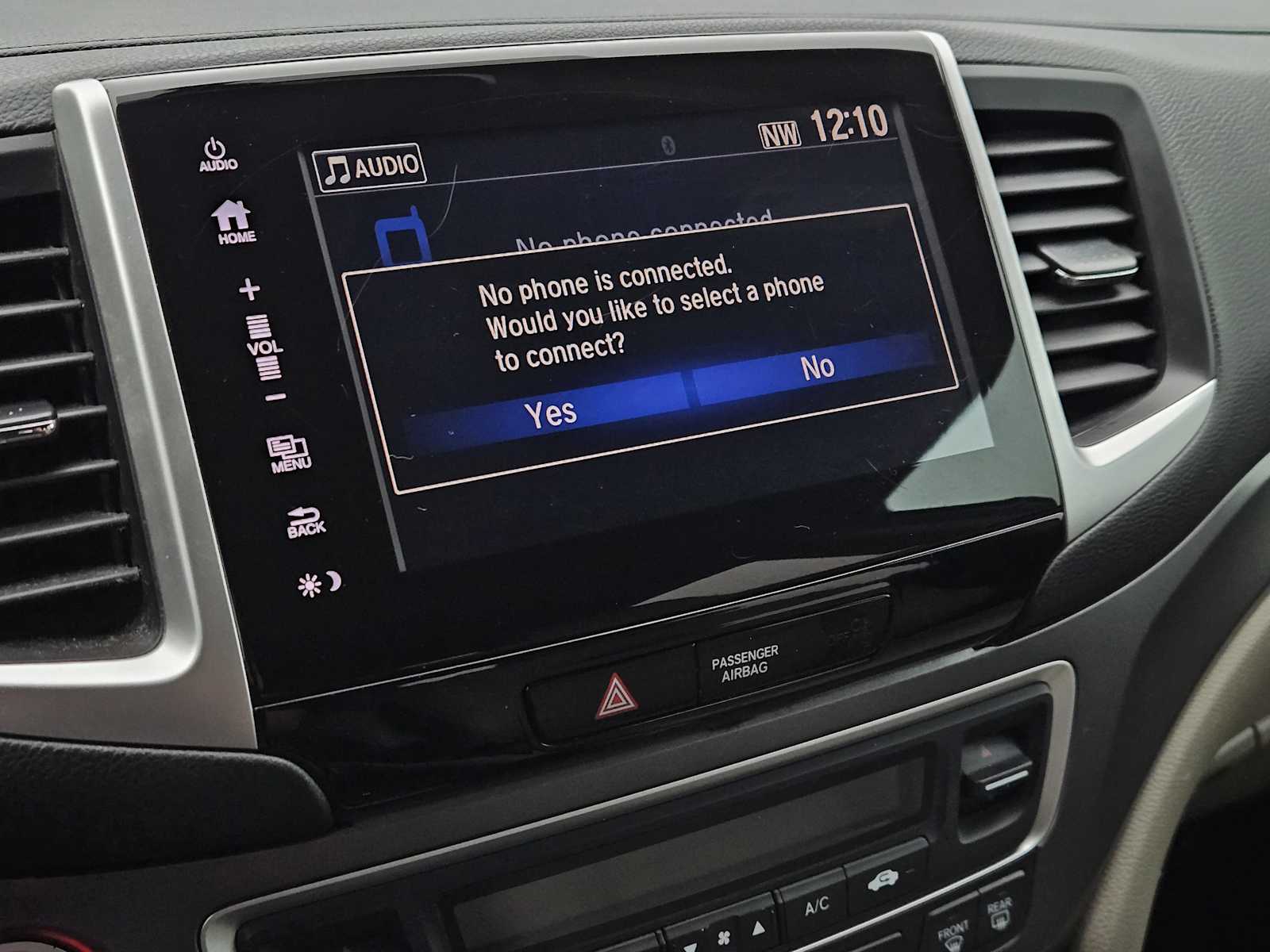 Thumbnail: 2018 Honda Pilot - 15