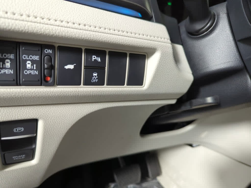 Thumbnail: 2026 Honda Odyssey - 21