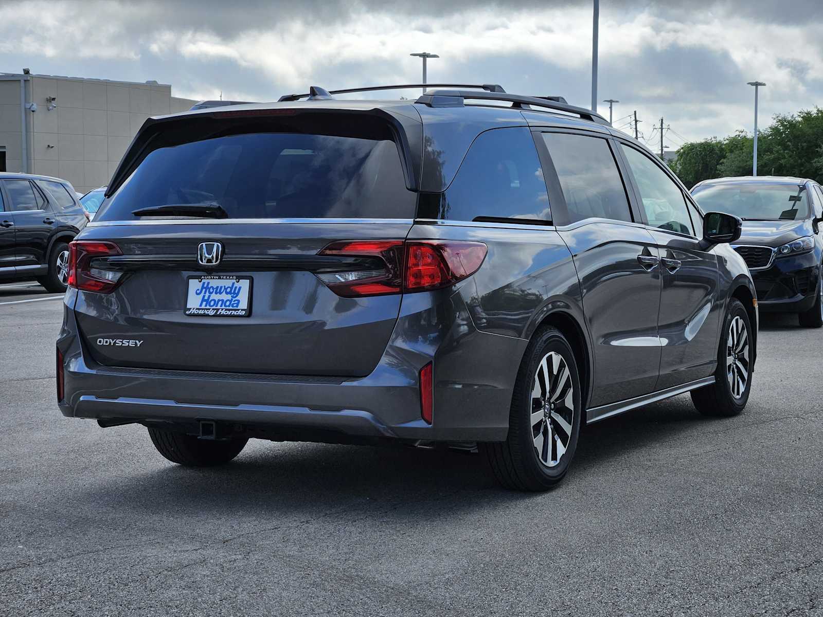 2025 Honda Odyssey EX-L photo 4