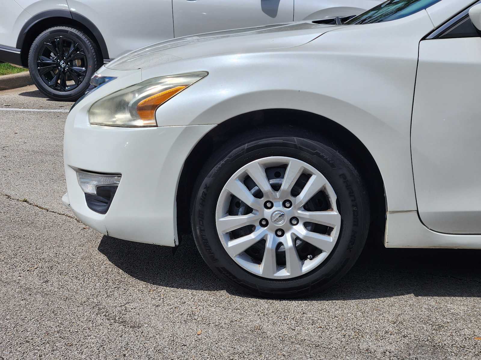 Thumbnail: 2015 Nissan Altima - 8
