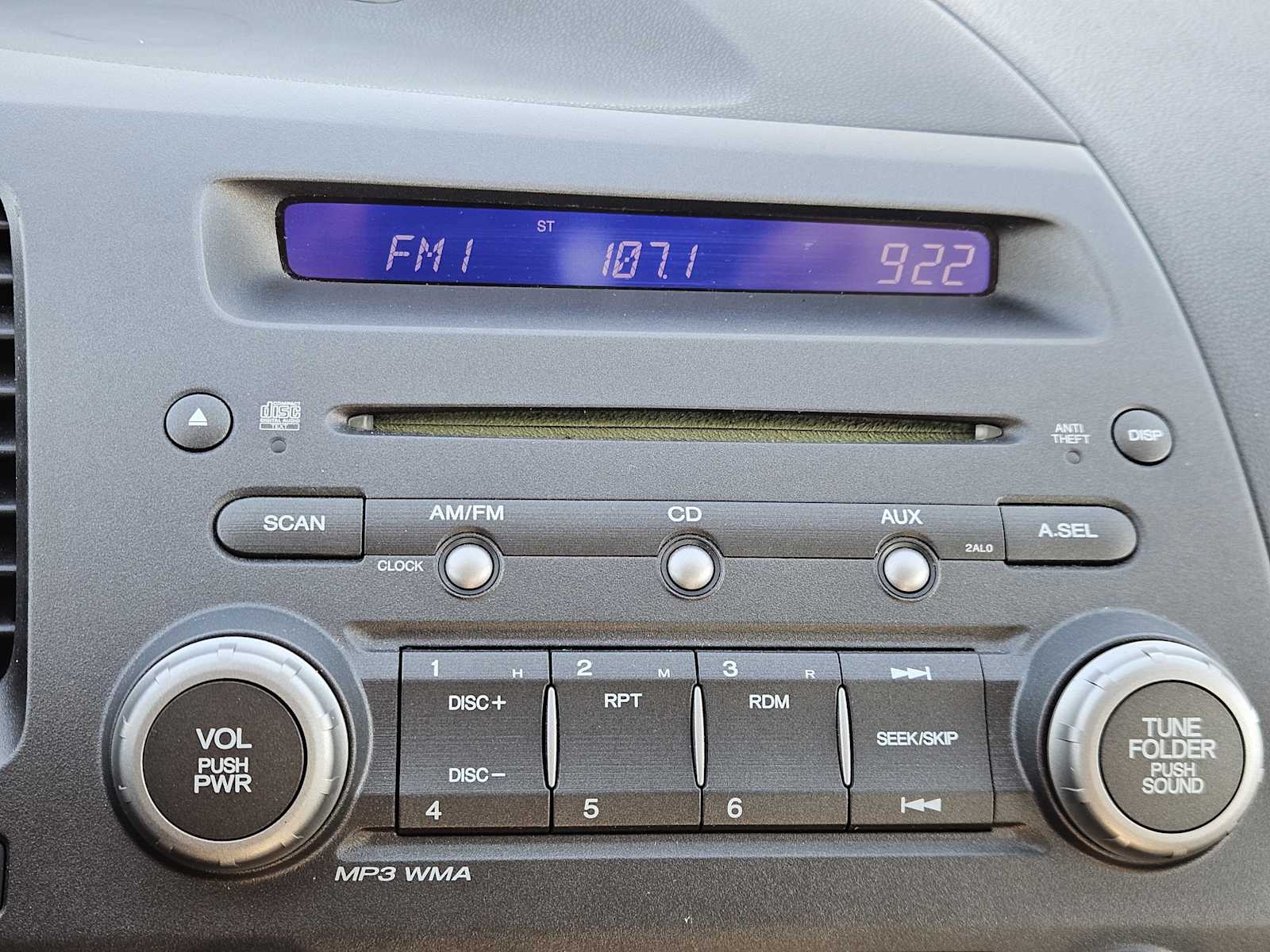 Thumbnail: 2010 Honda Civic - 18