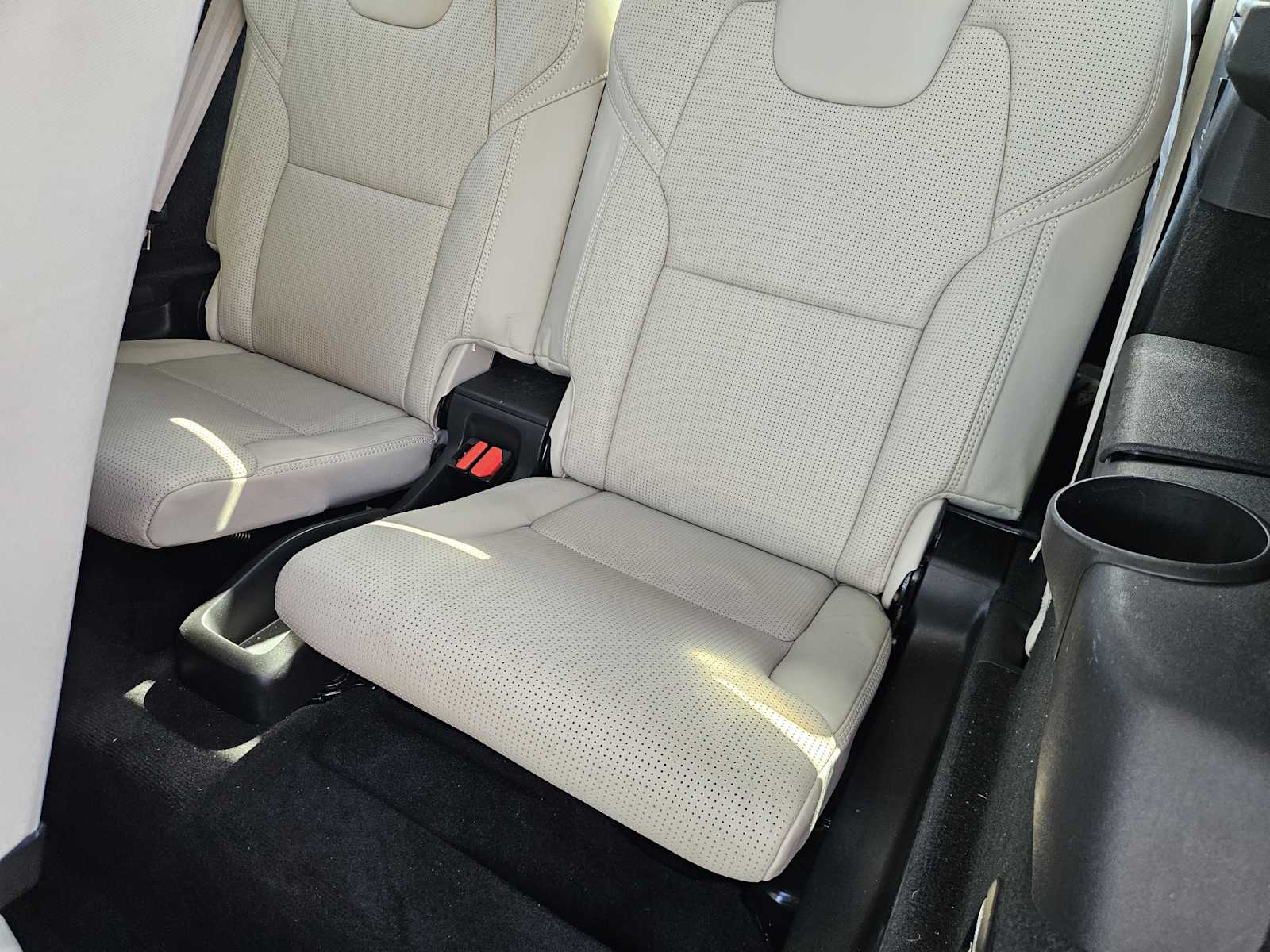 Thumbnail: 2019 Volvo XC90 - 30