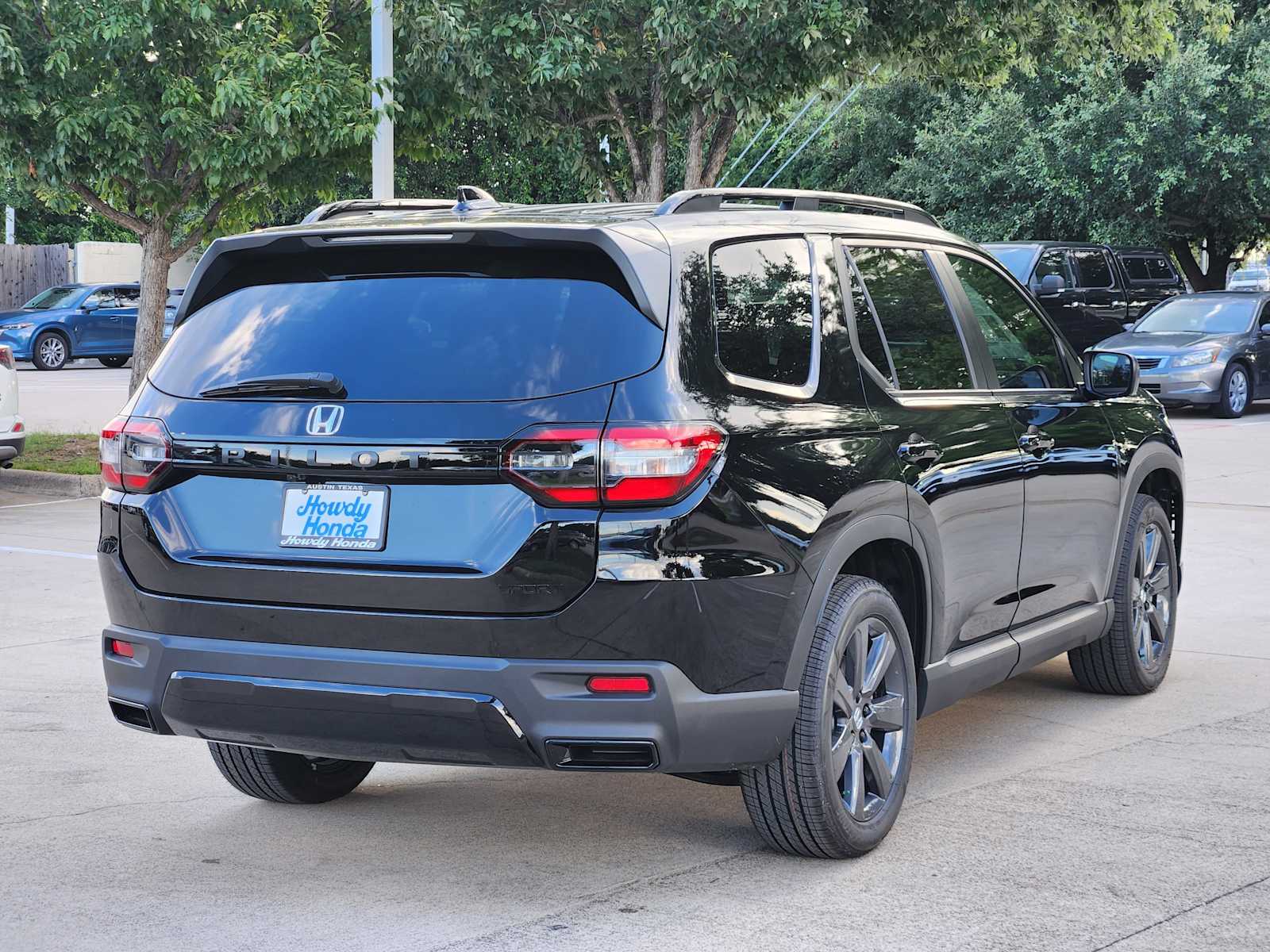 Thumbnail: 2026 Honda Pilot - 4