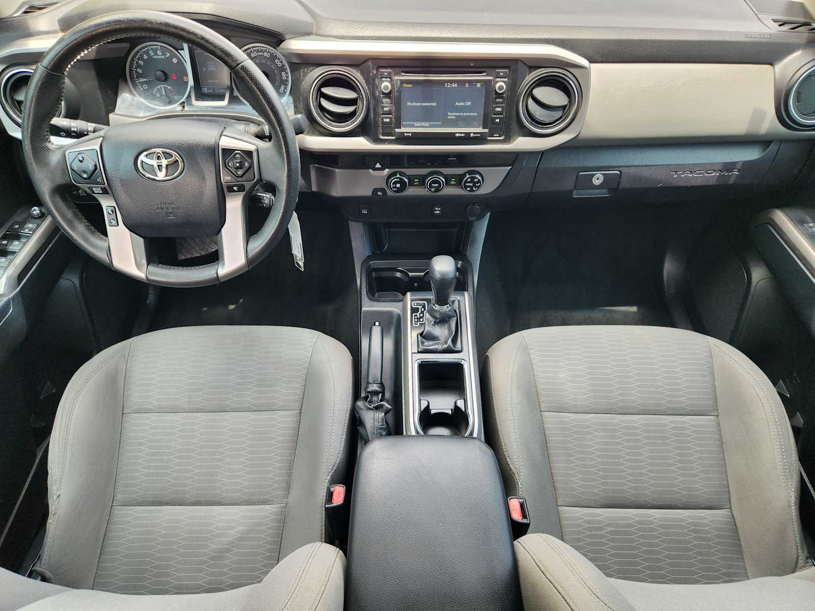 Thumbnail: 2016 Toyota Tacoma - 23