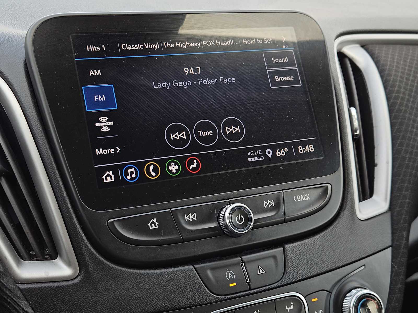 Thumbnail: 2023 Chevrolet Malibu - 17