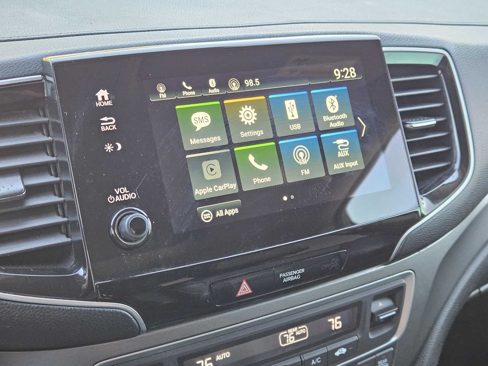 Thumbnail: 2019 Honda Pilot - 16