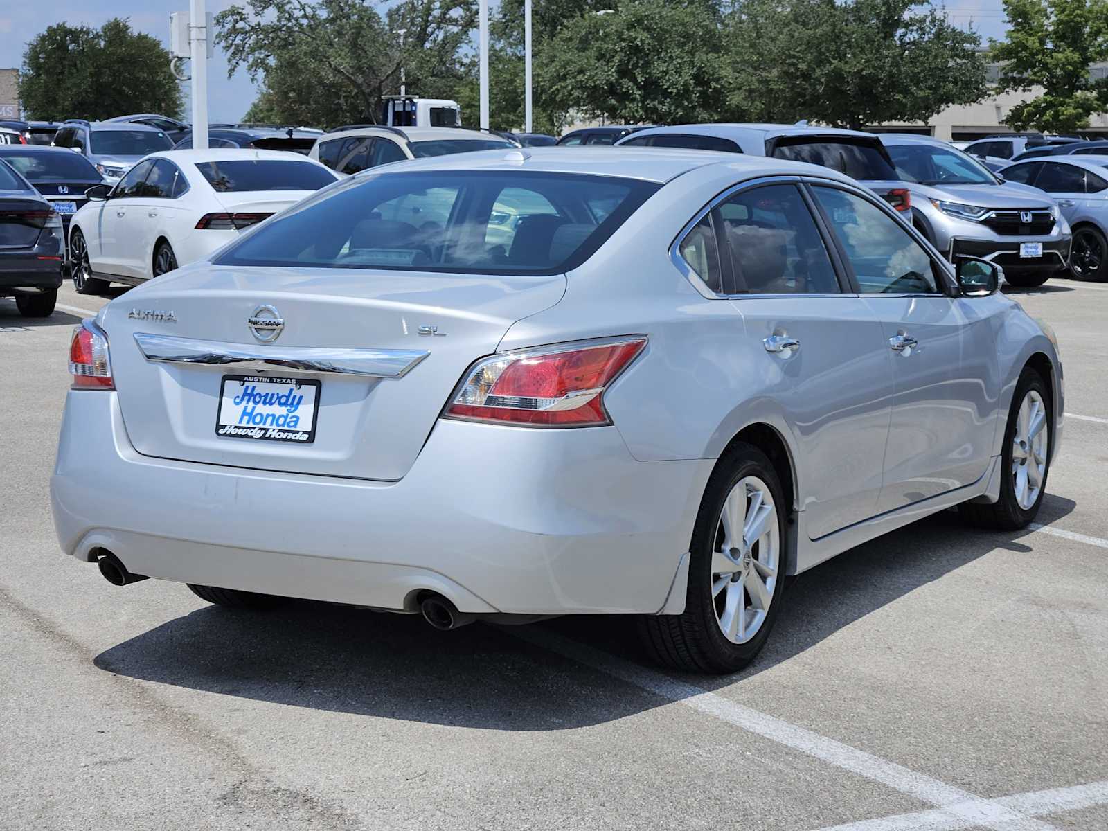 Thumbnail: 2015 Nissan Altima - 5