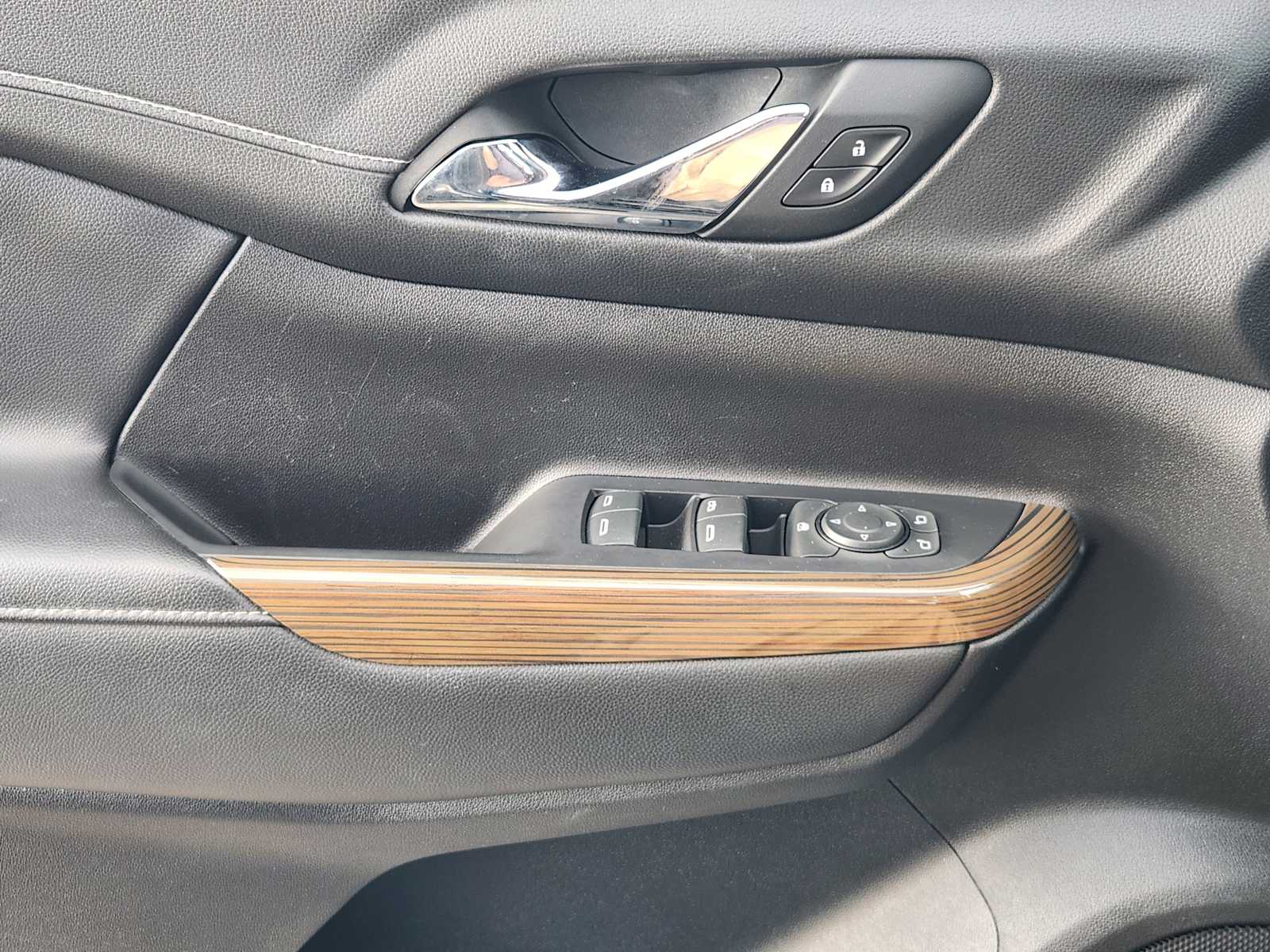 Thumbnail: 2023 GMC Acadia - 23