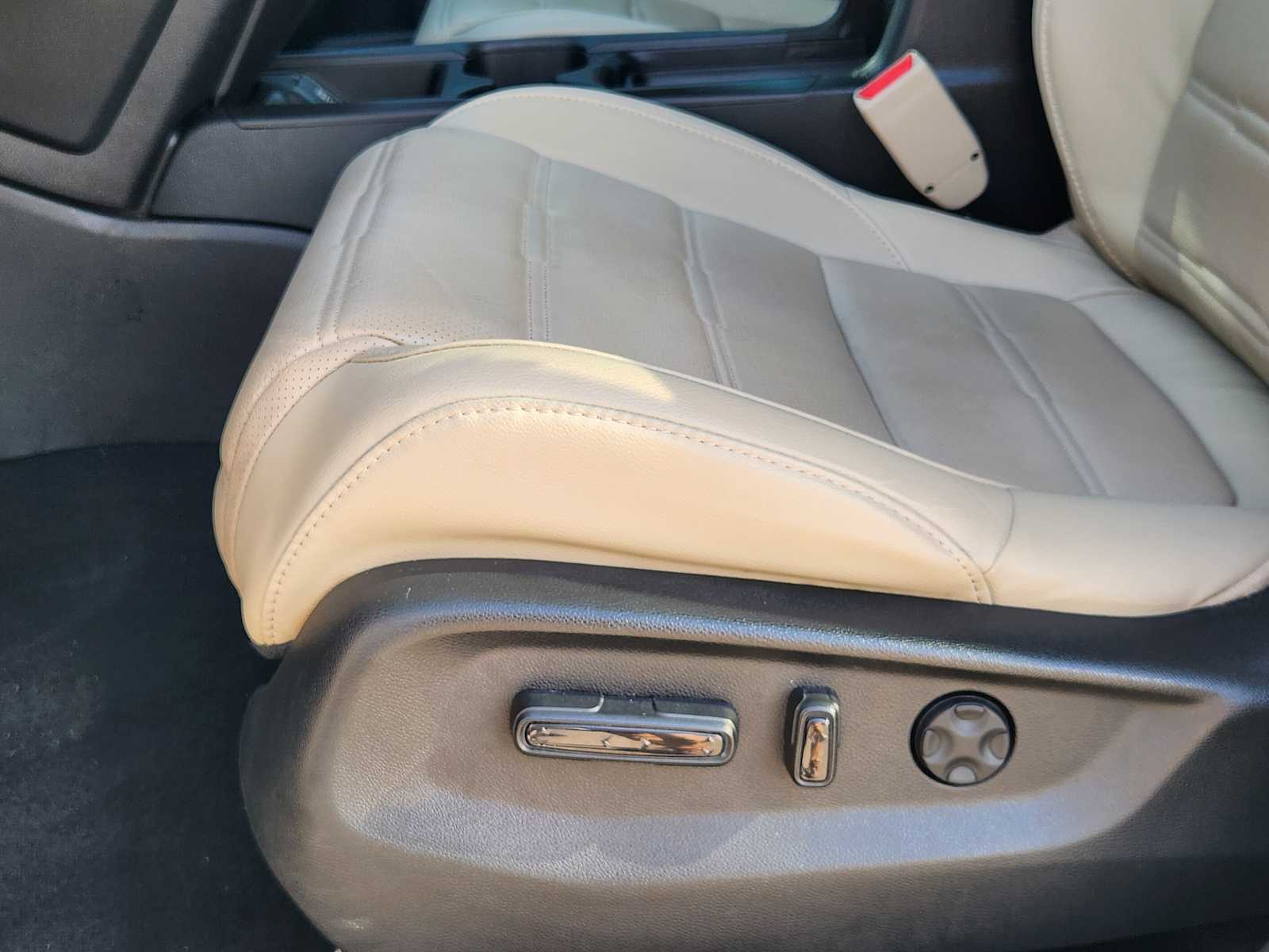 Thumbnail: 2019 Honda CR-V - 23