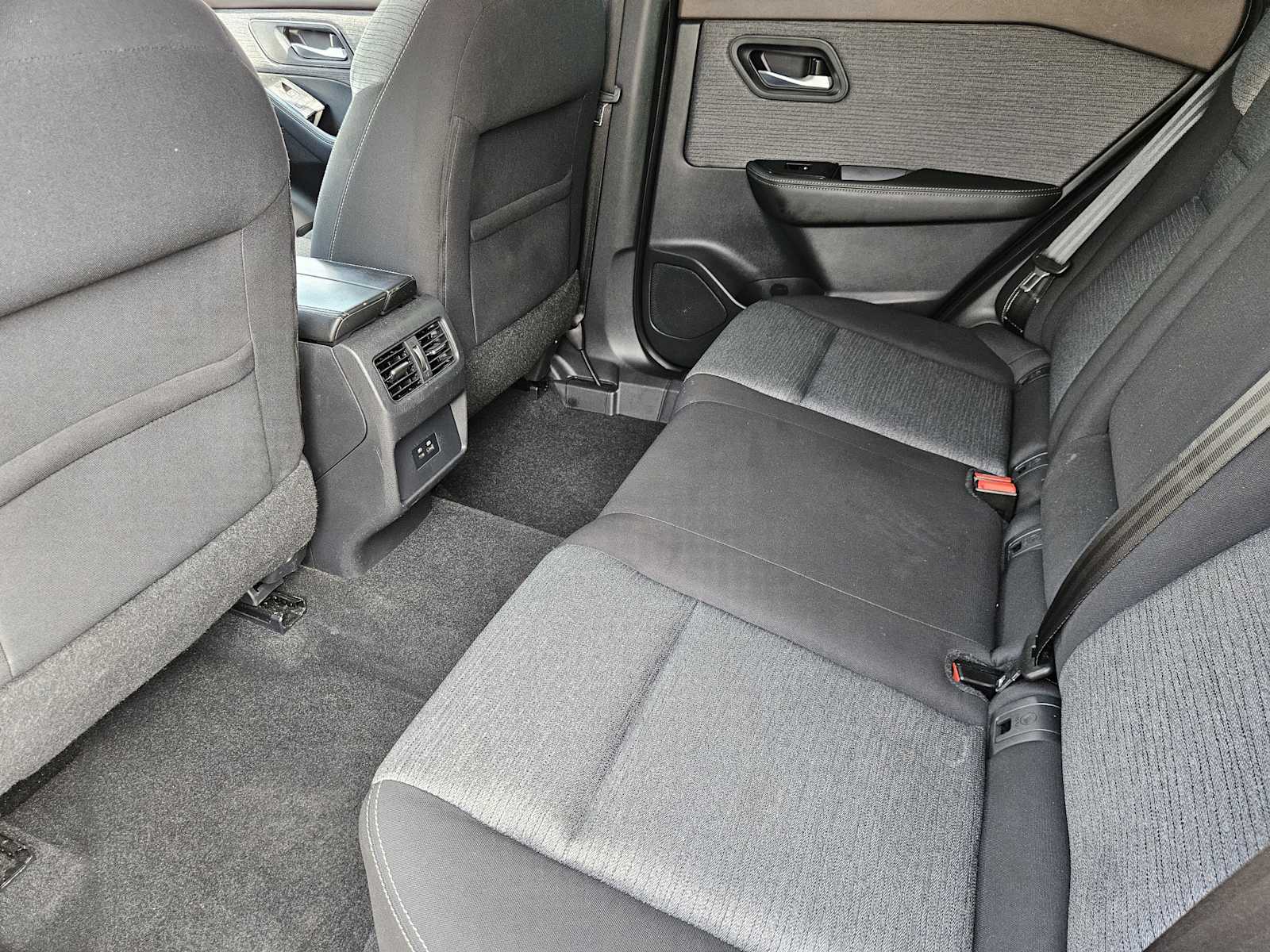 Thumbnail: 2021 Nissan Rogue - 29