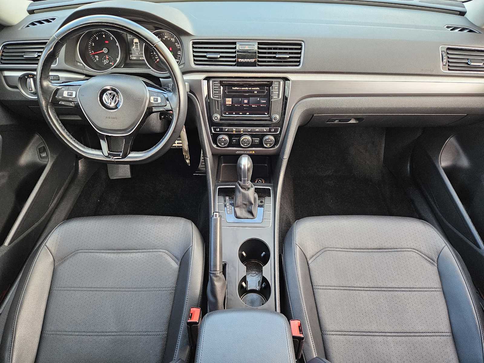 Thumbnail: 2018 Volkswagen Passat - 23