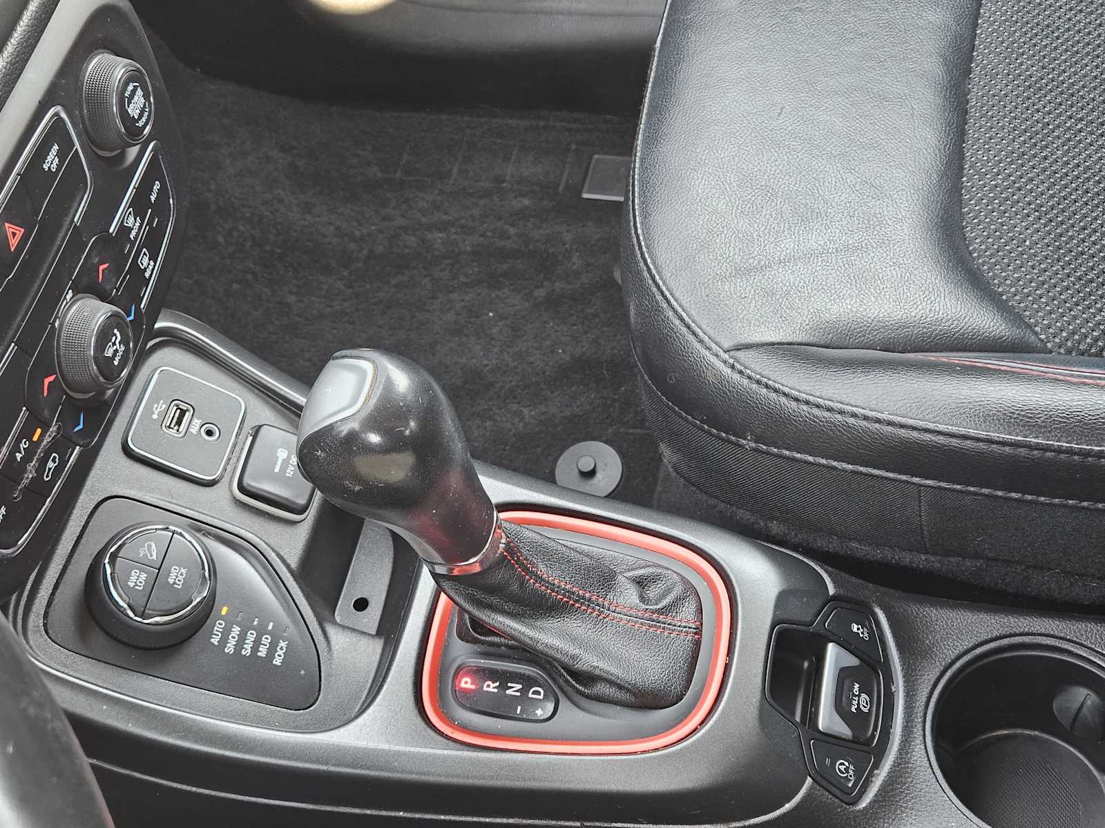 Thumbnail: 2019 Jeep Compass - 20