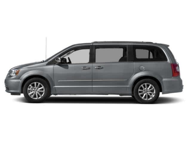 Thumbnail: 2015 Chrysler Town & Country - 5