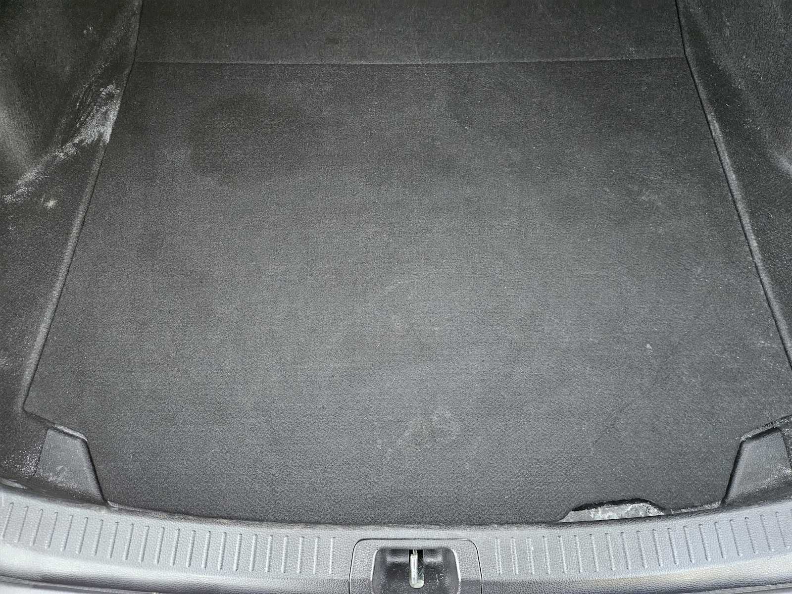 Thumbnail: 2023 Toyota Corolla - 29