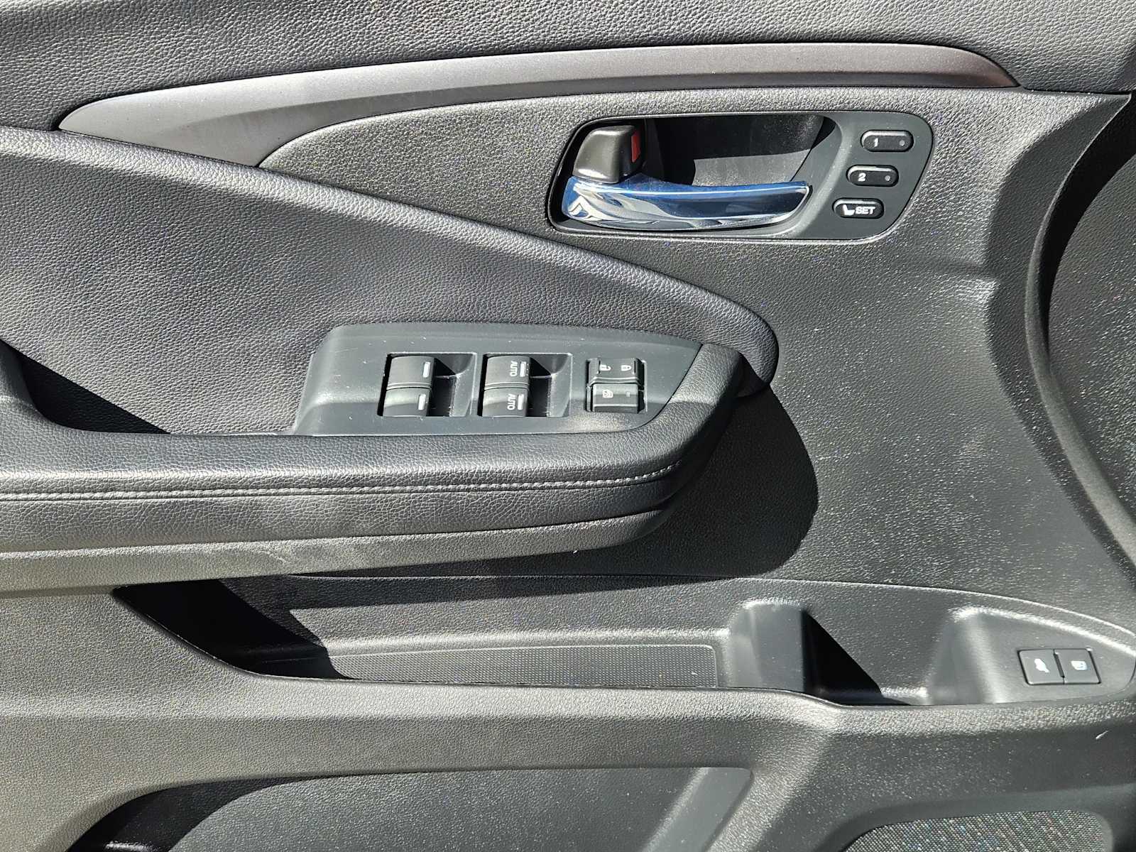 Thumbnail: 2022 Honda Pilot - 22
