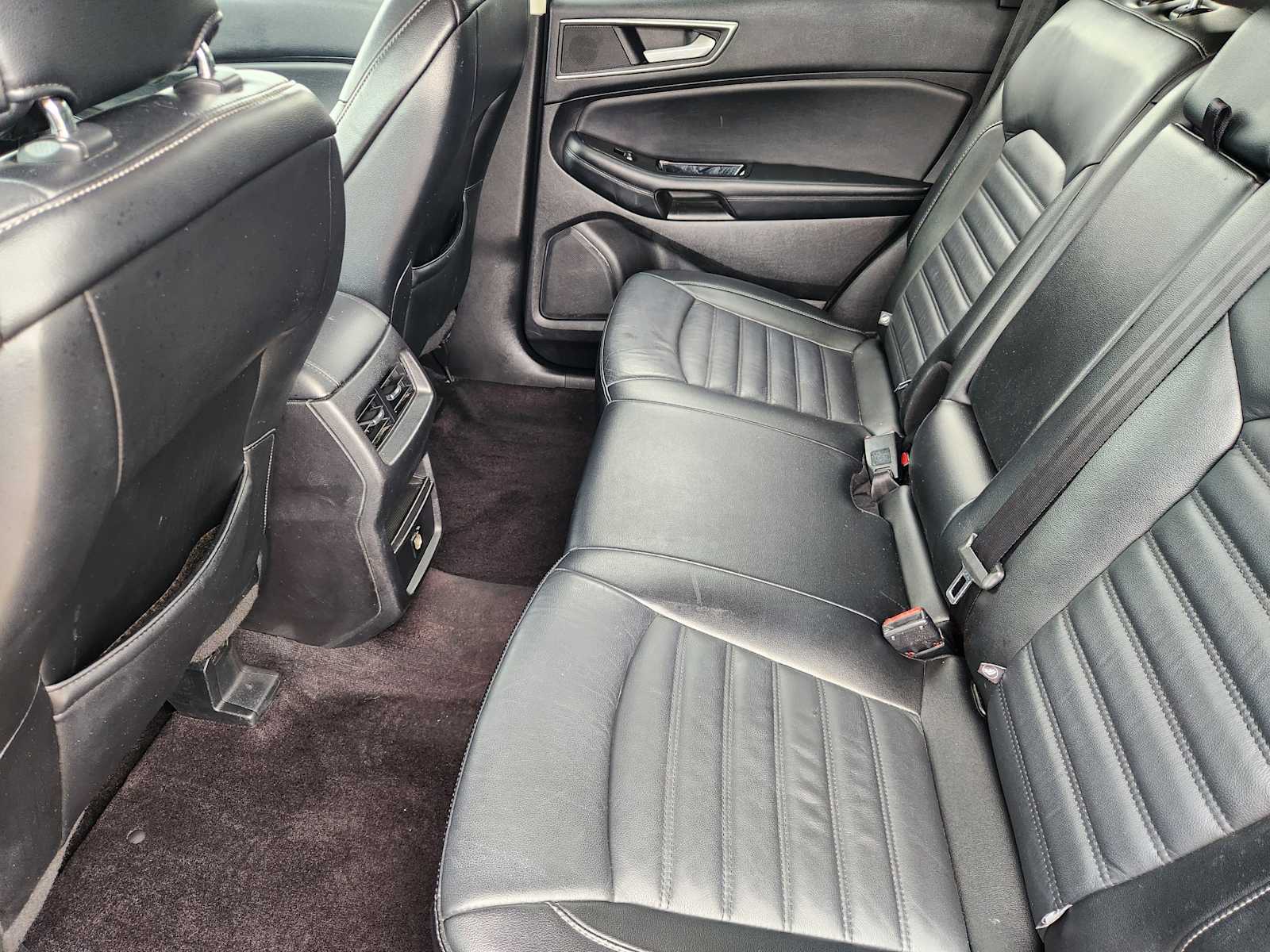 Thumbnail: 2016 Ford Edge - 29