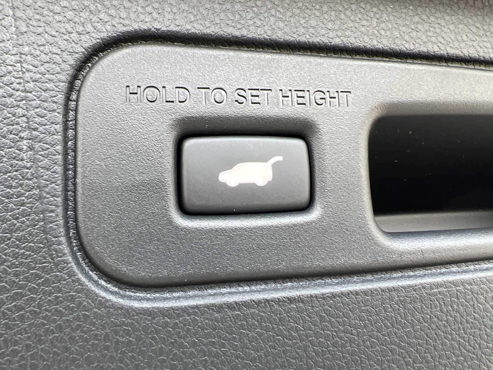 Thumbnail: 2026 Honda Pilot - 26