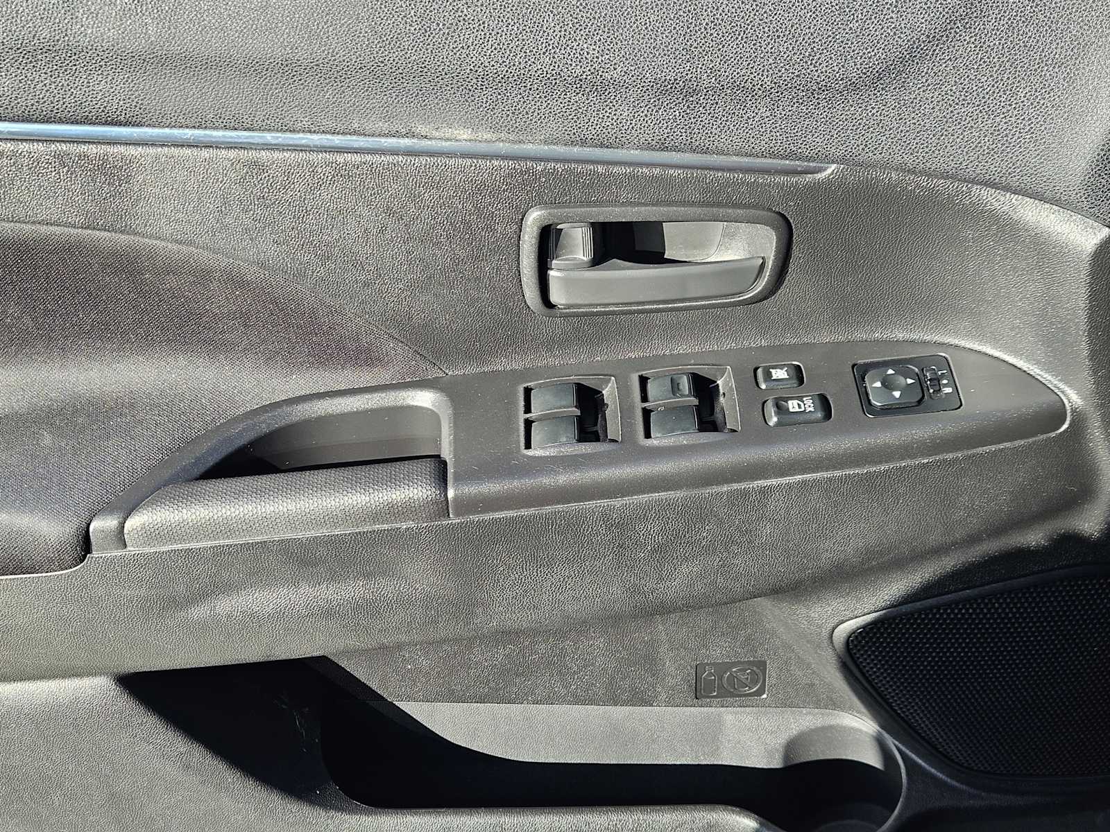 Thumbnail: 2014 Mitsubishi Outlander Sport - 21