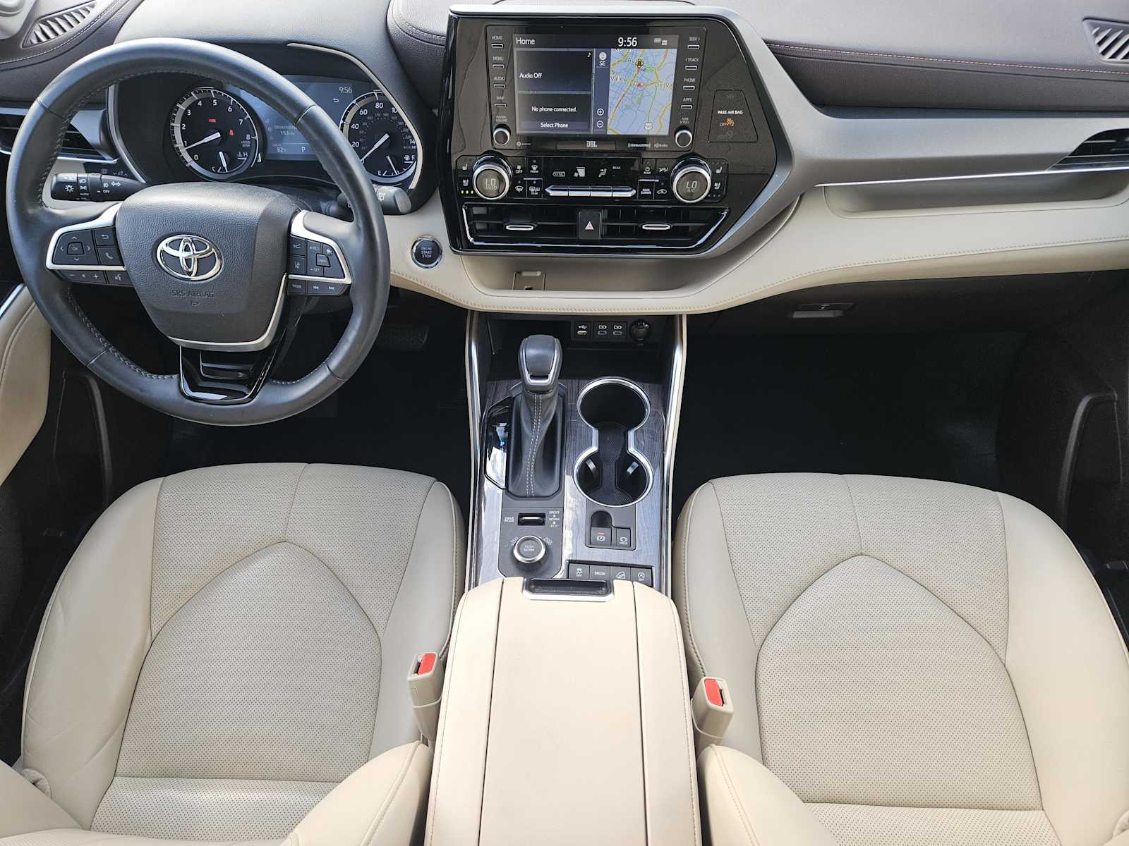 Thumbnail: 2022 Toyota Highlander - 24