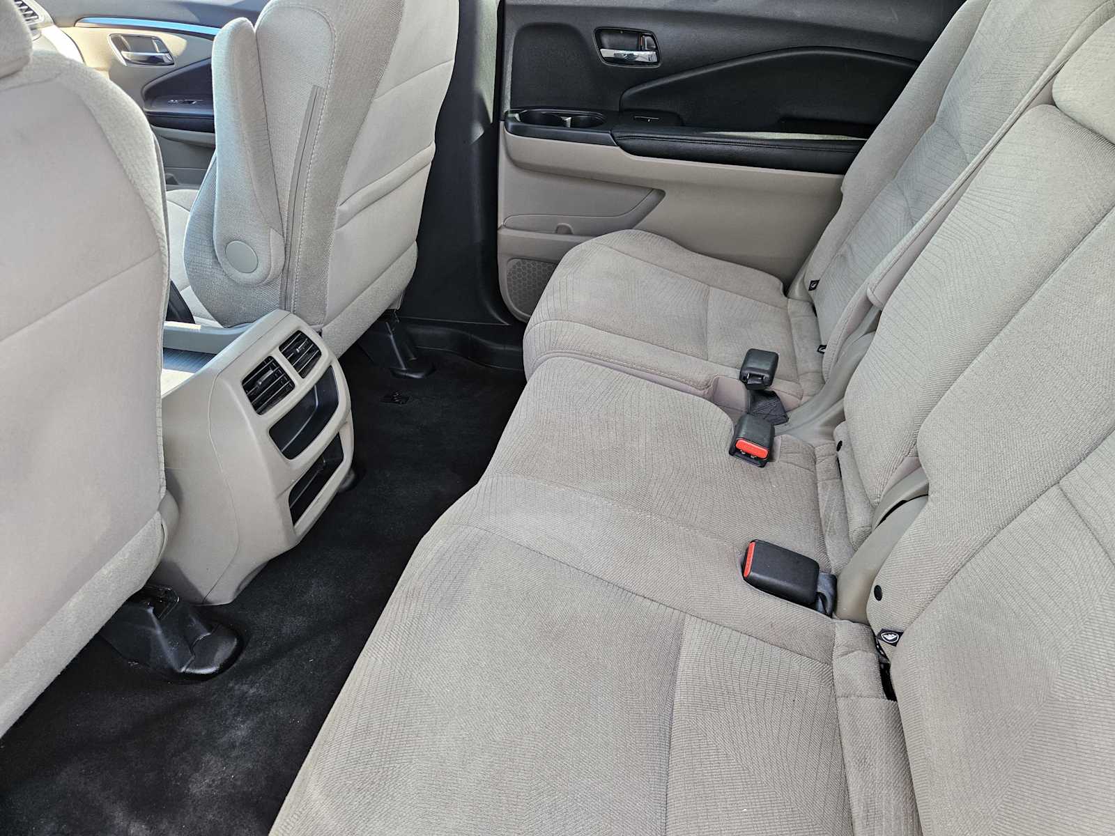 Thumbnail: 2016 Honda Pilot - 27