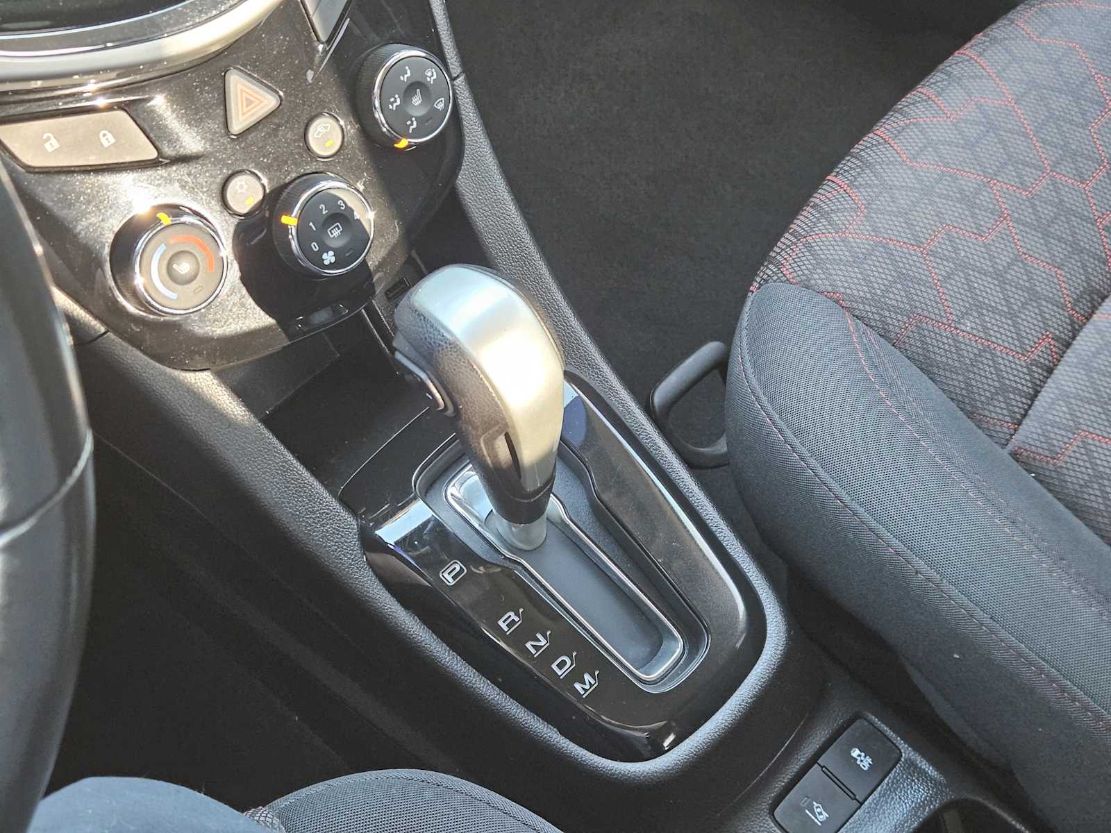 Thumbnail: 2017 Chevrolet Sonic - 20