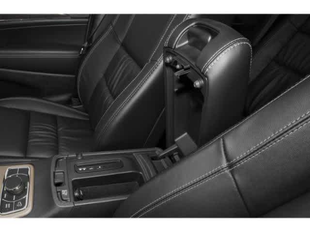 Thumbnail: 2015 Jeep Grand Cherokee - 21