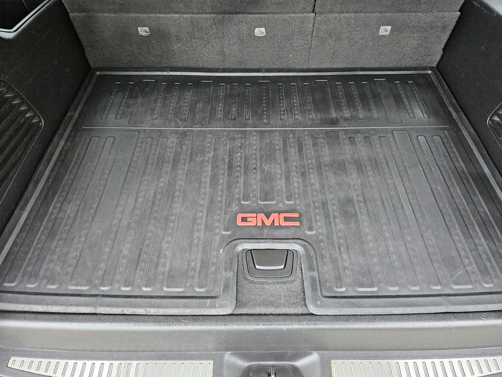 Thumbnail: 2016 GMC Yukon XL - 32