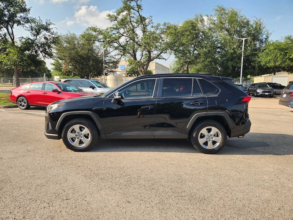 Used 2019 Toyota RAV4 XLE SUV