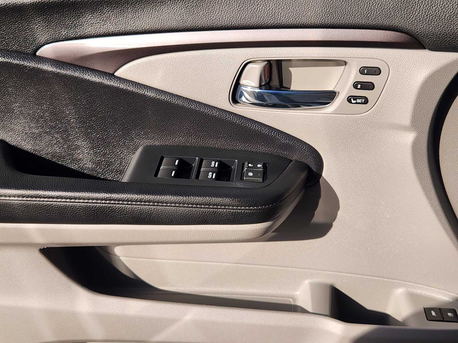 Thumbnail: 2022 Honda Pilot - 23