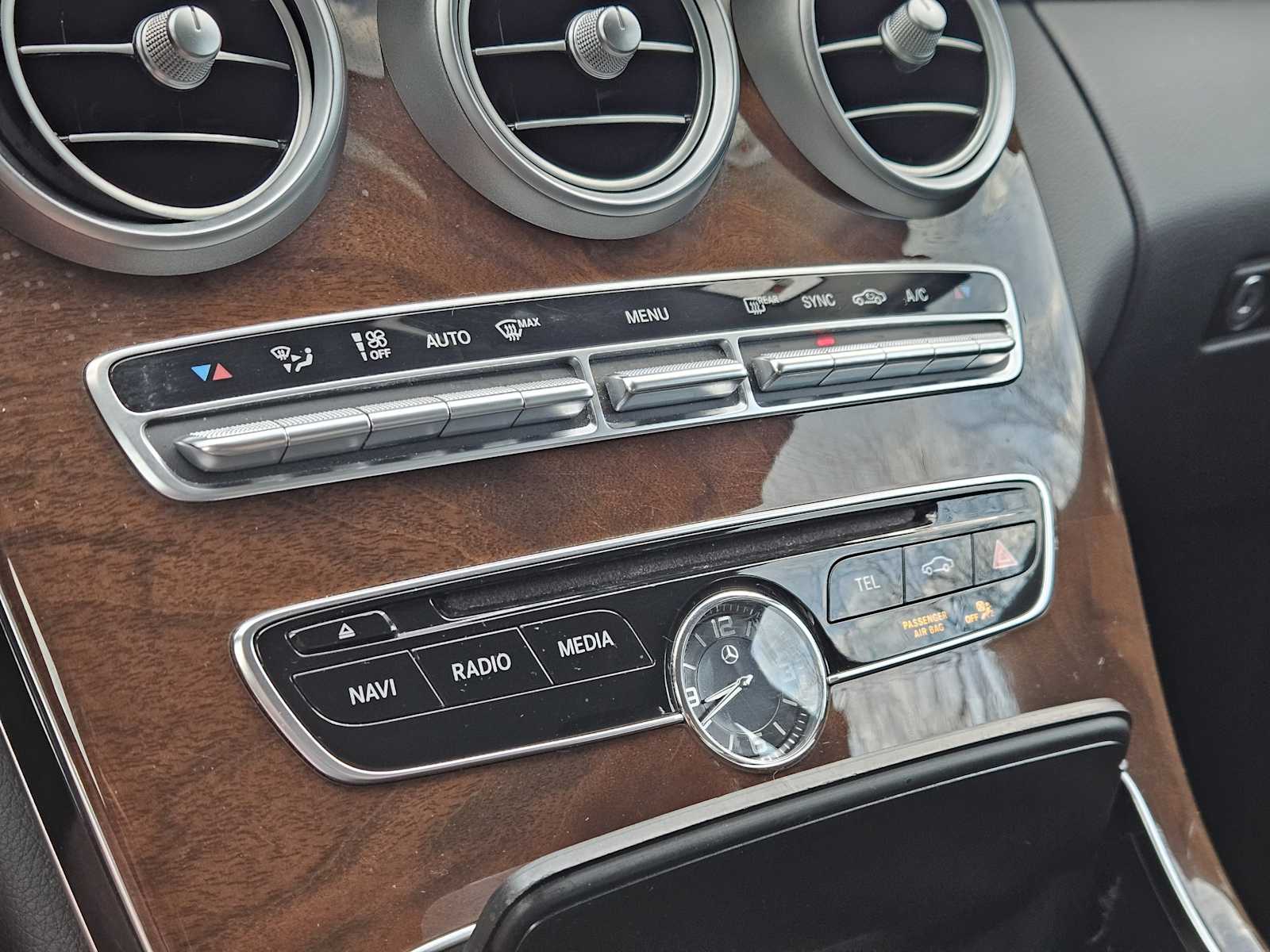 Thumbnail: 2016 Mercedes-Benz C-Class - 16