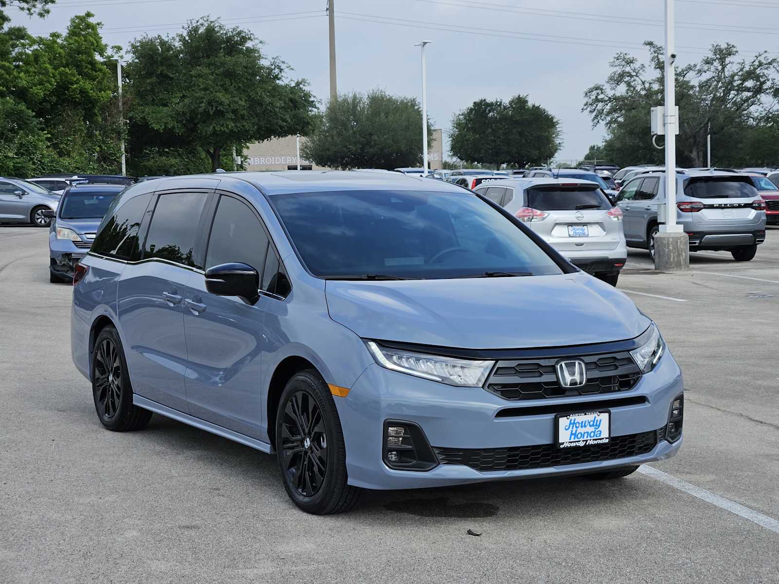 Thumbnail: 2026 Honda Odyssey - 3