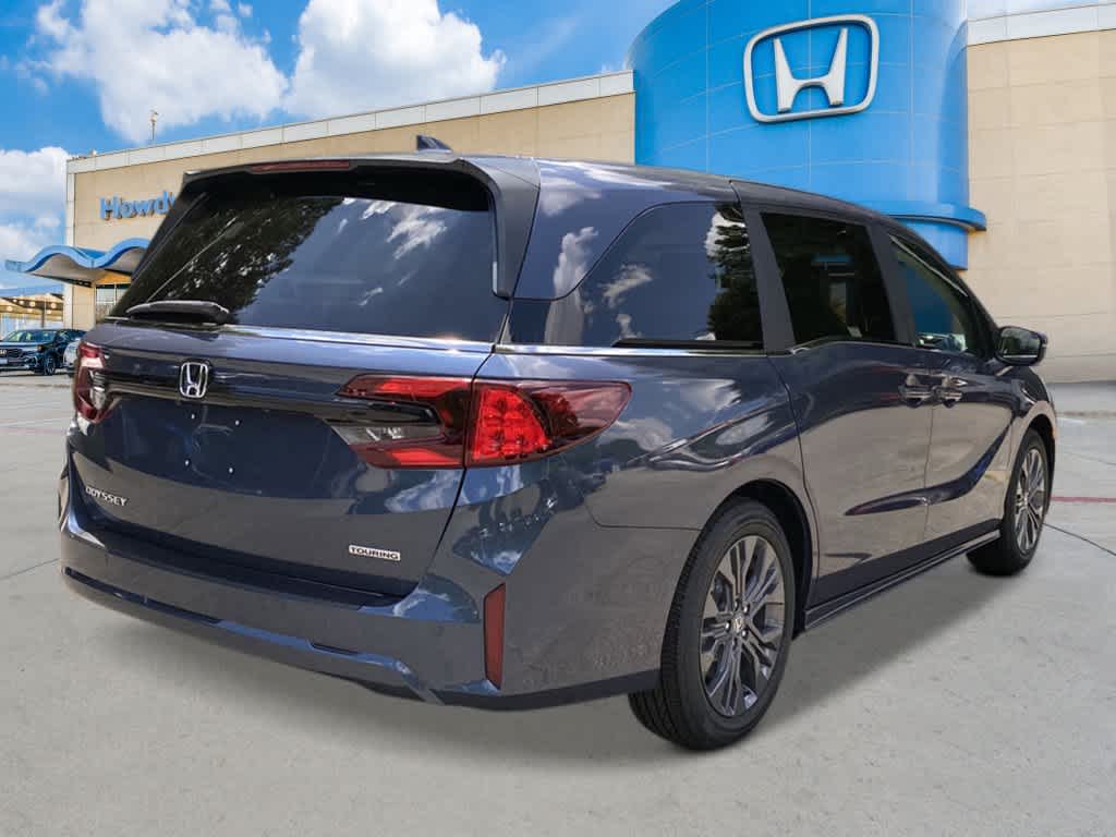 2026 Honda Odyssey Touring photo 3