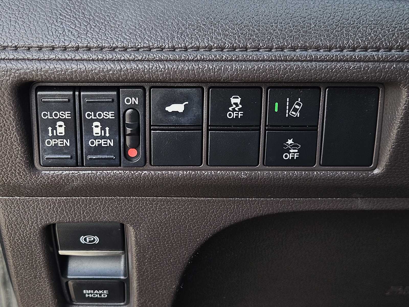 Thumbnail: 2019 Honda Odyssey - 21