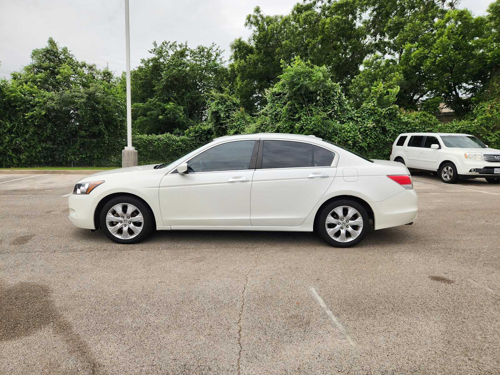 Thumbnail: 2010 Honda Accord - 4