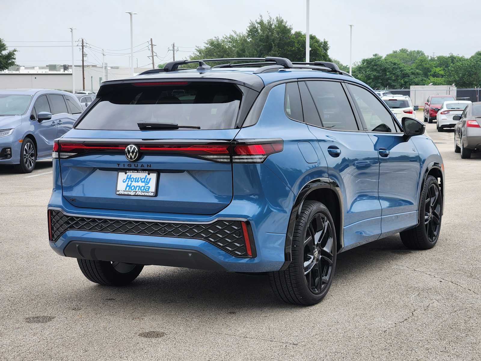 Thumbnail: 2025 Volkswagen Tiguan - 6
