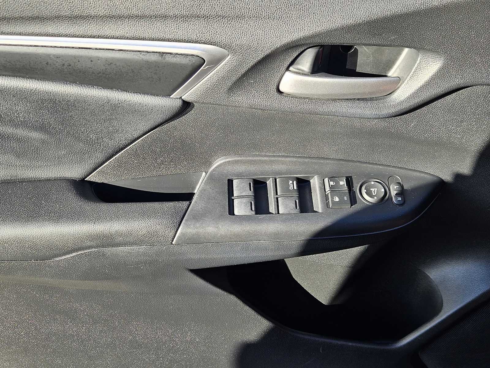 Thumbnail: 2015 Honda Fit - 21