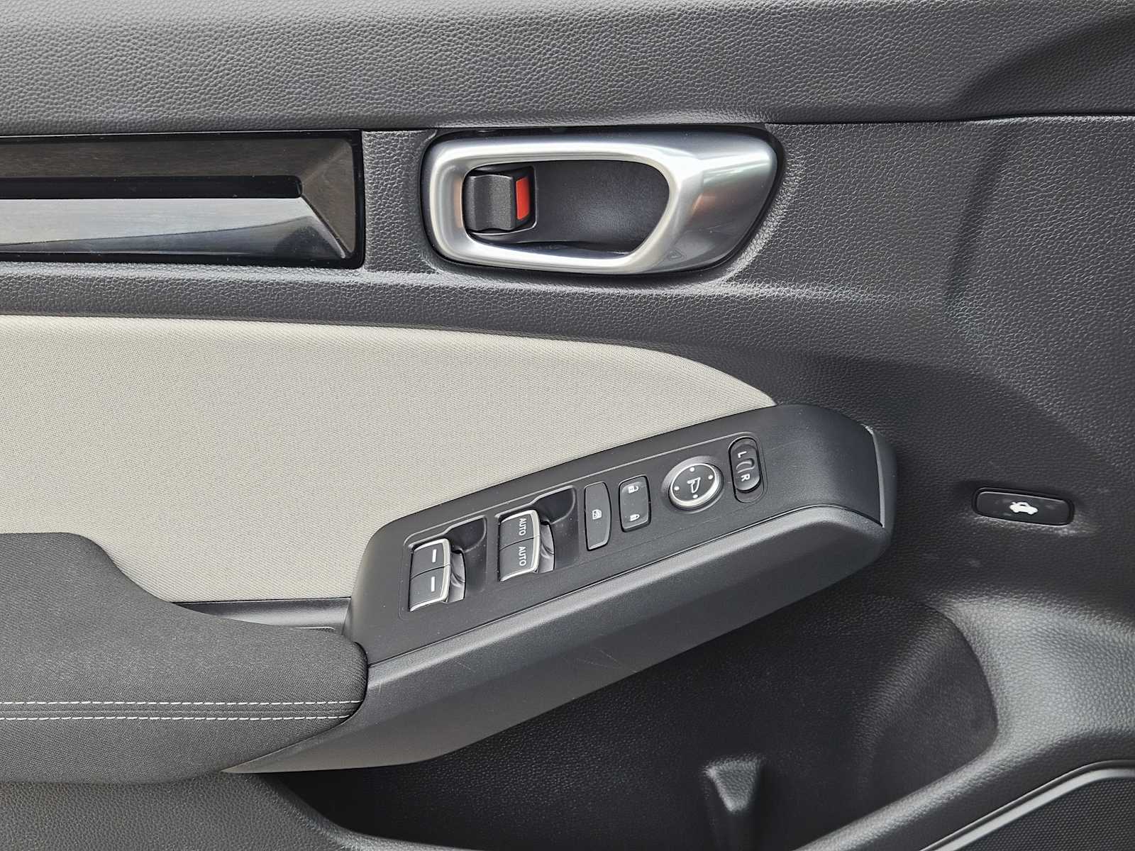 Thumbnail: 2023 Honda Civic - 21