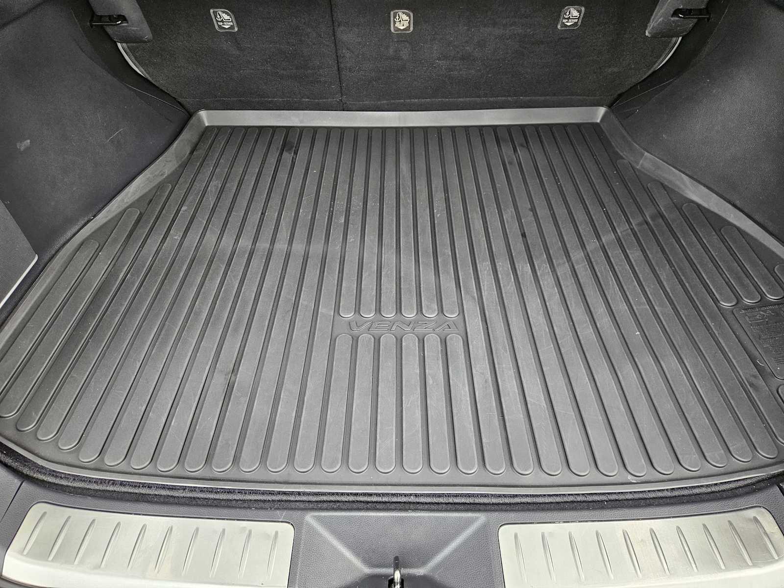 Thumbnail: 2021 Toyota Venza - 30