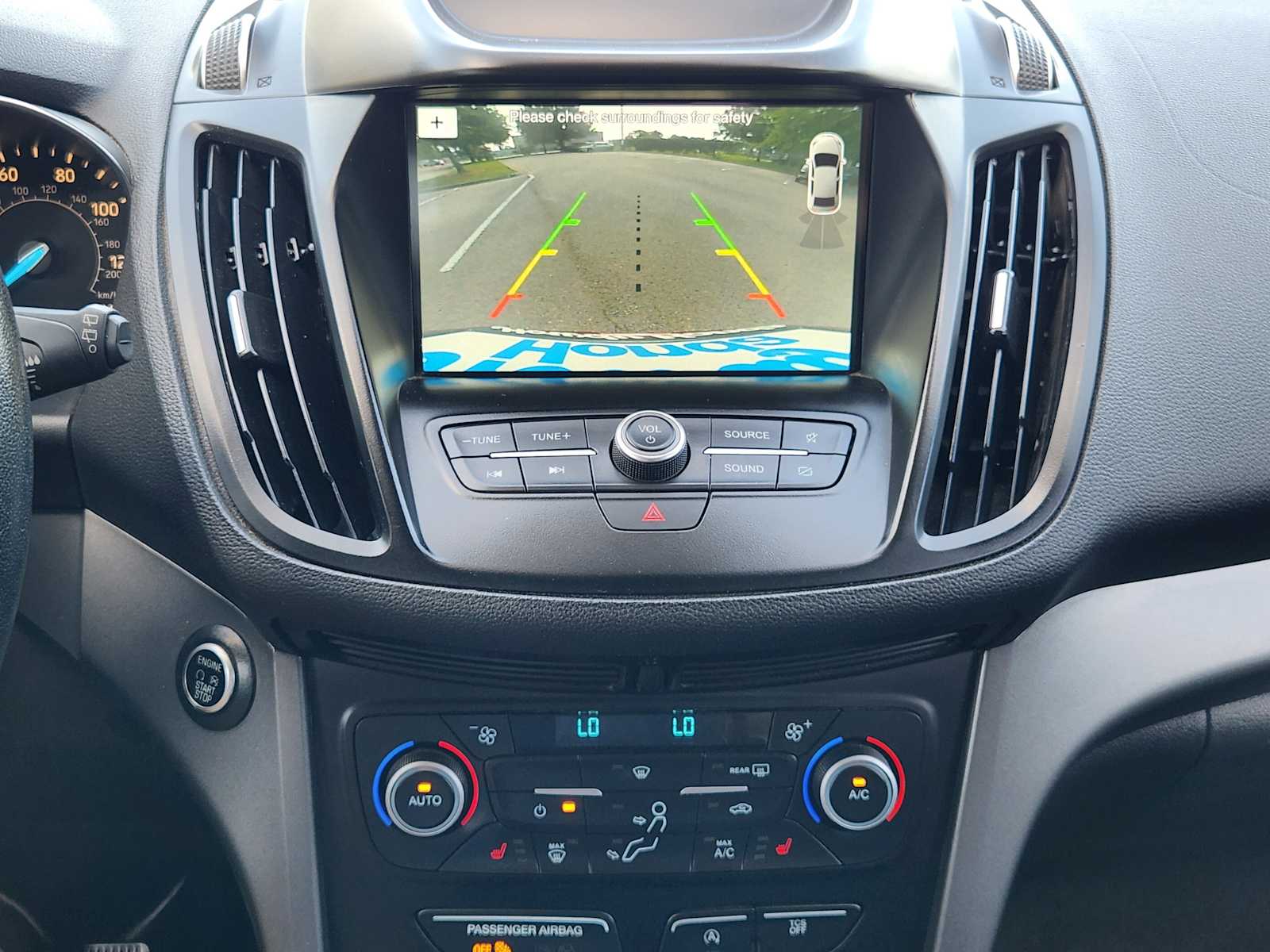 Thumbnail: 2019 Ford Escape - 16